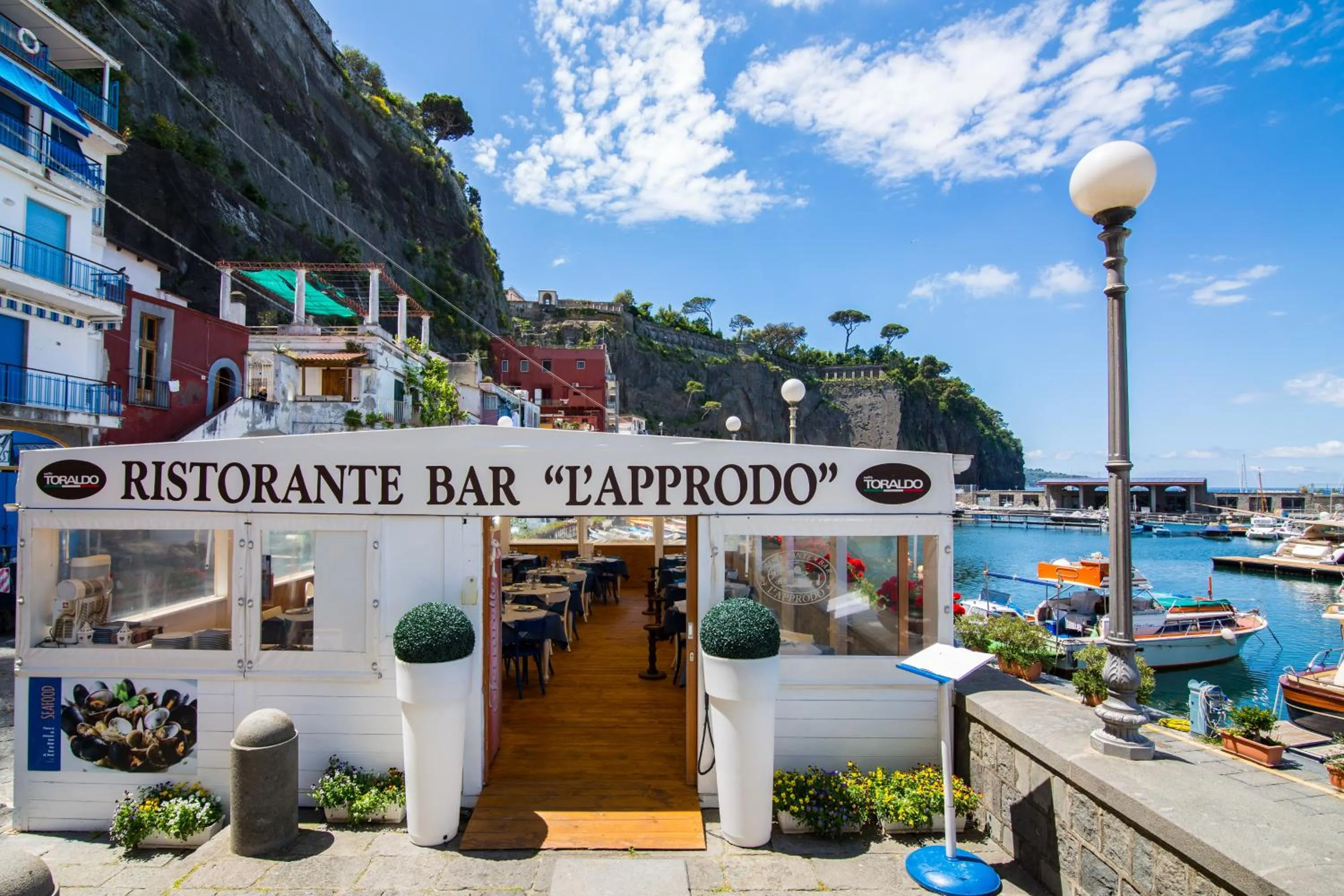 Restaurant/places to eat in B&B L'Approdo