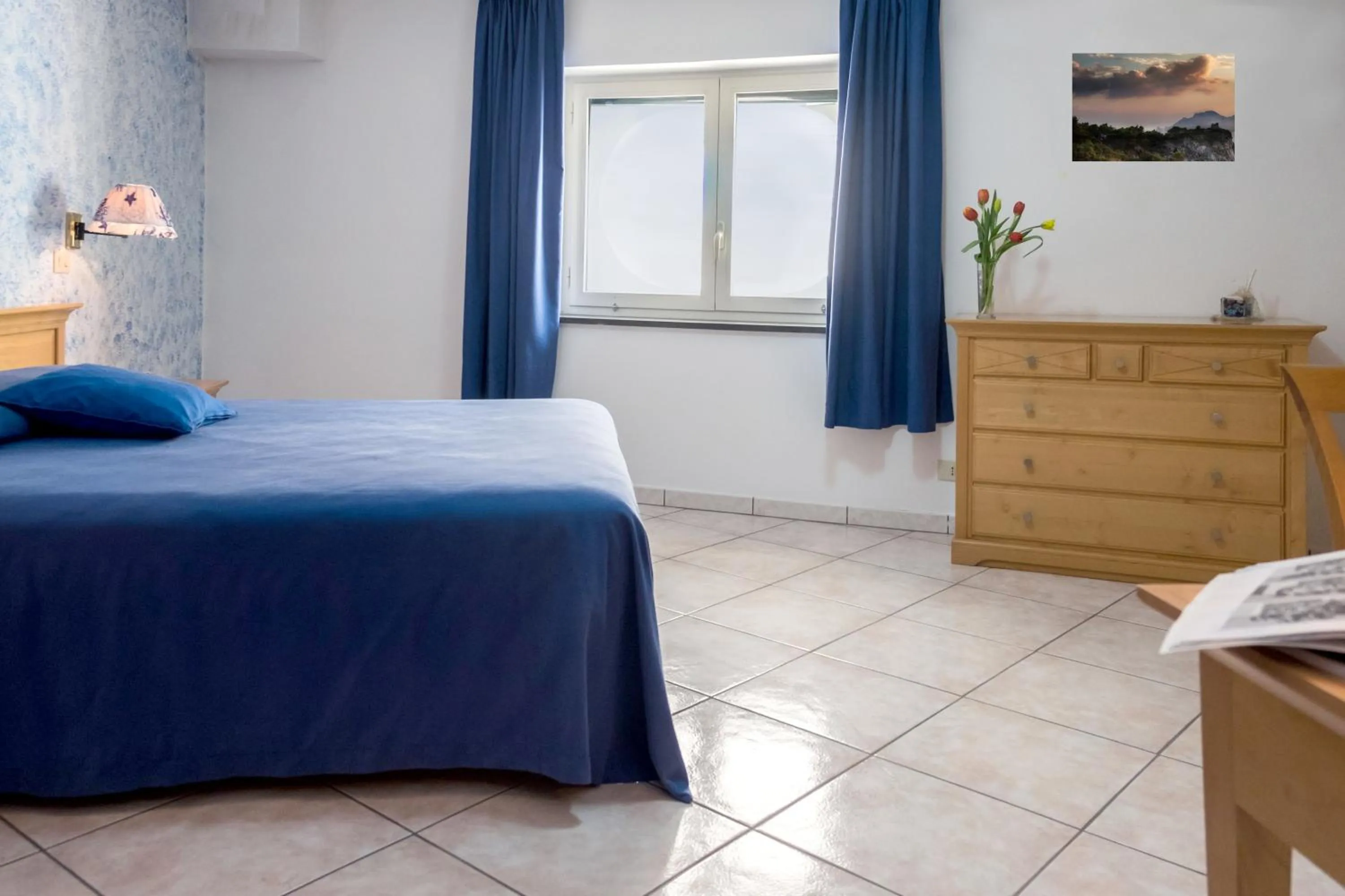 Photo of the whole room in B&B L'Approdo