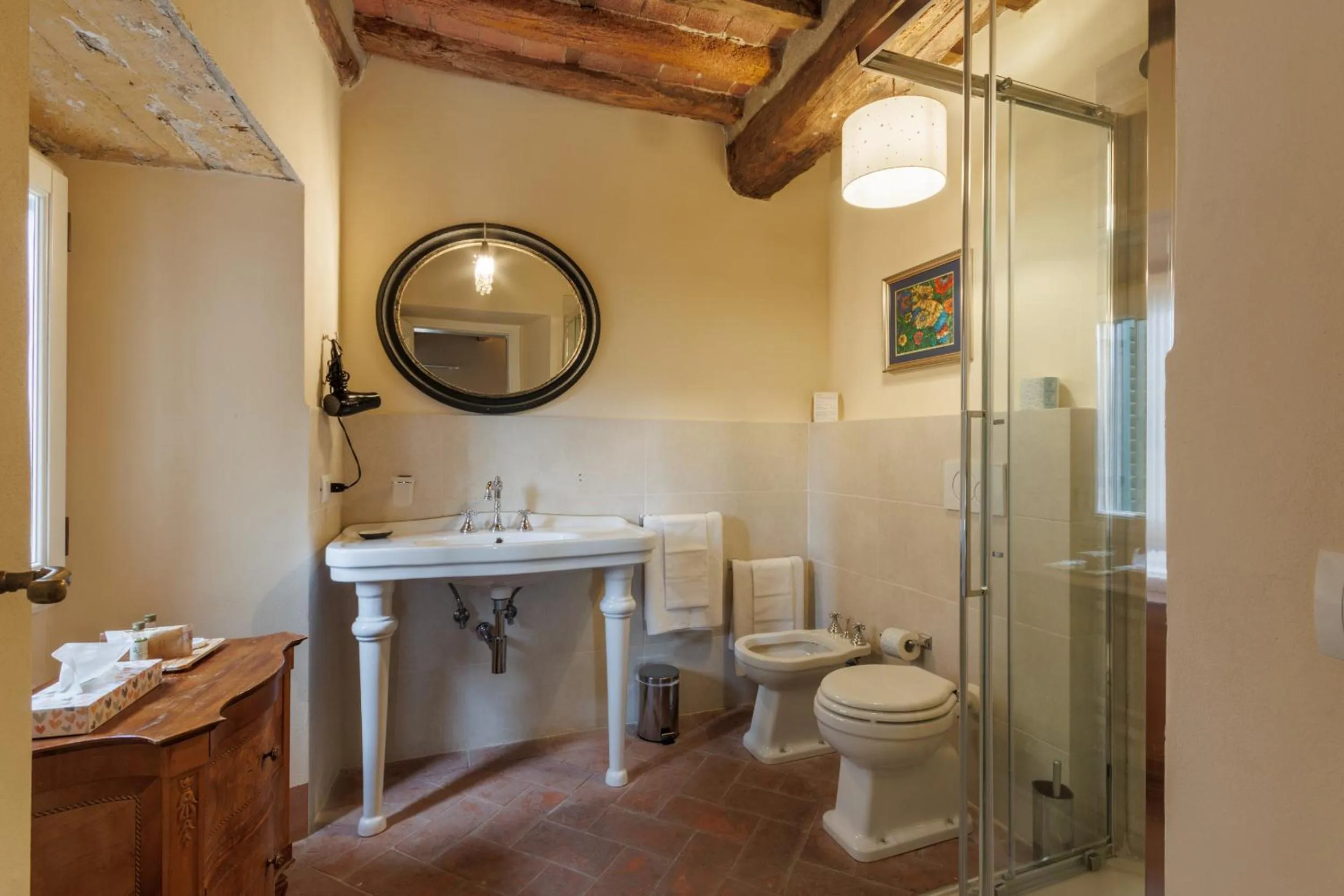 Shower in Hotel Villa Sermolli