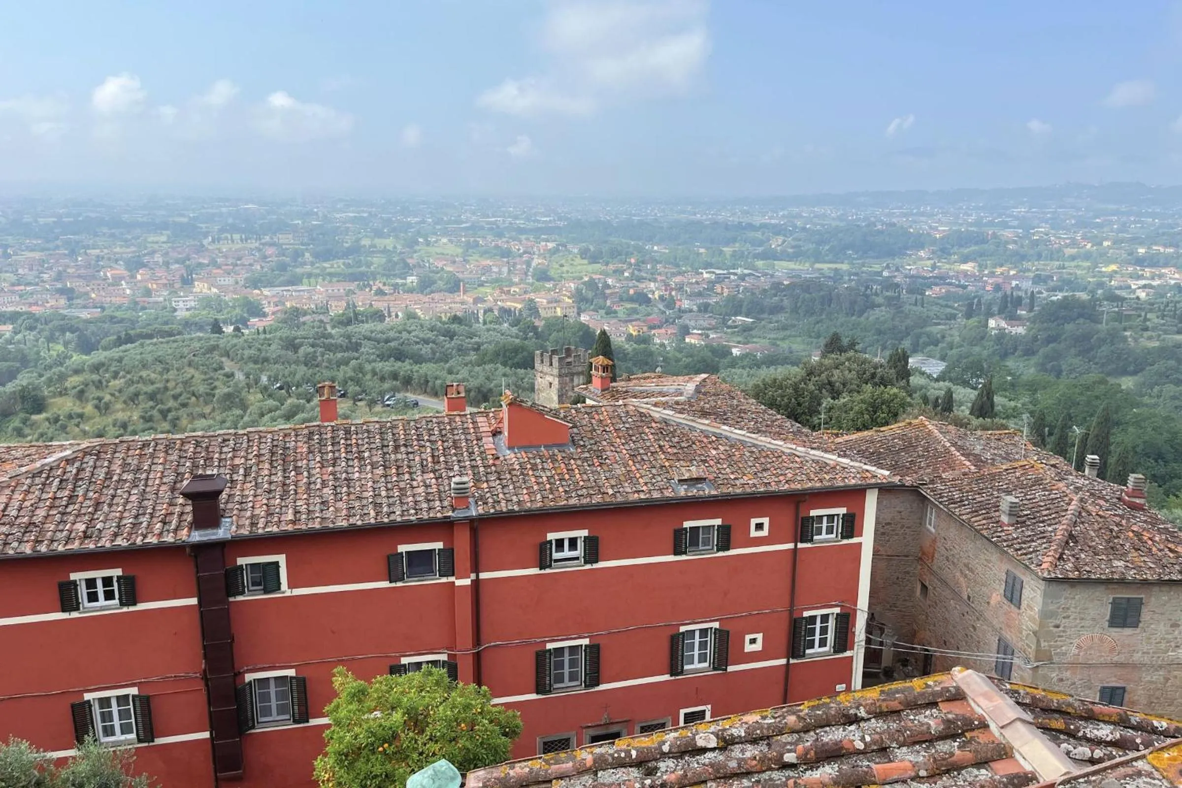 Property building in Hotel Villa Sermolli