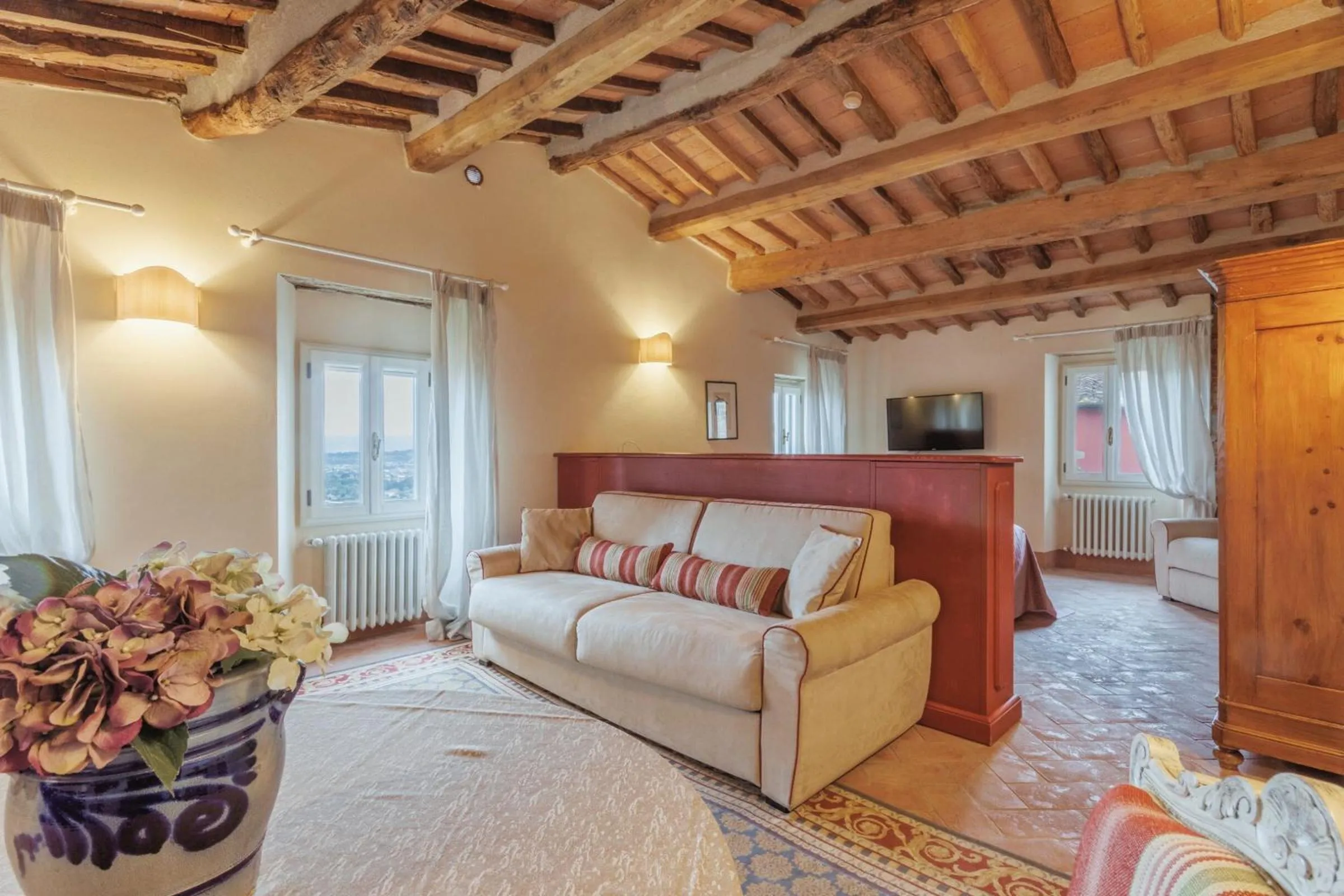 Living room in Hotel Villa Sermolli