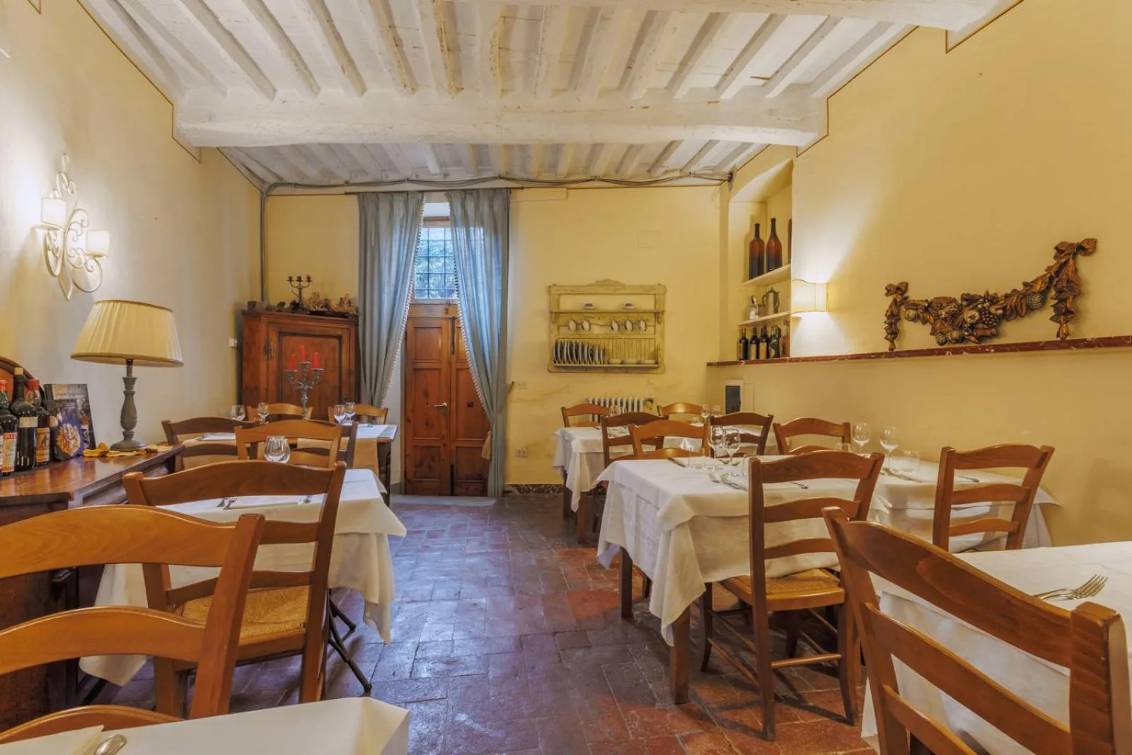 Restaurant/places to eat in Hotel Villa Sermolli