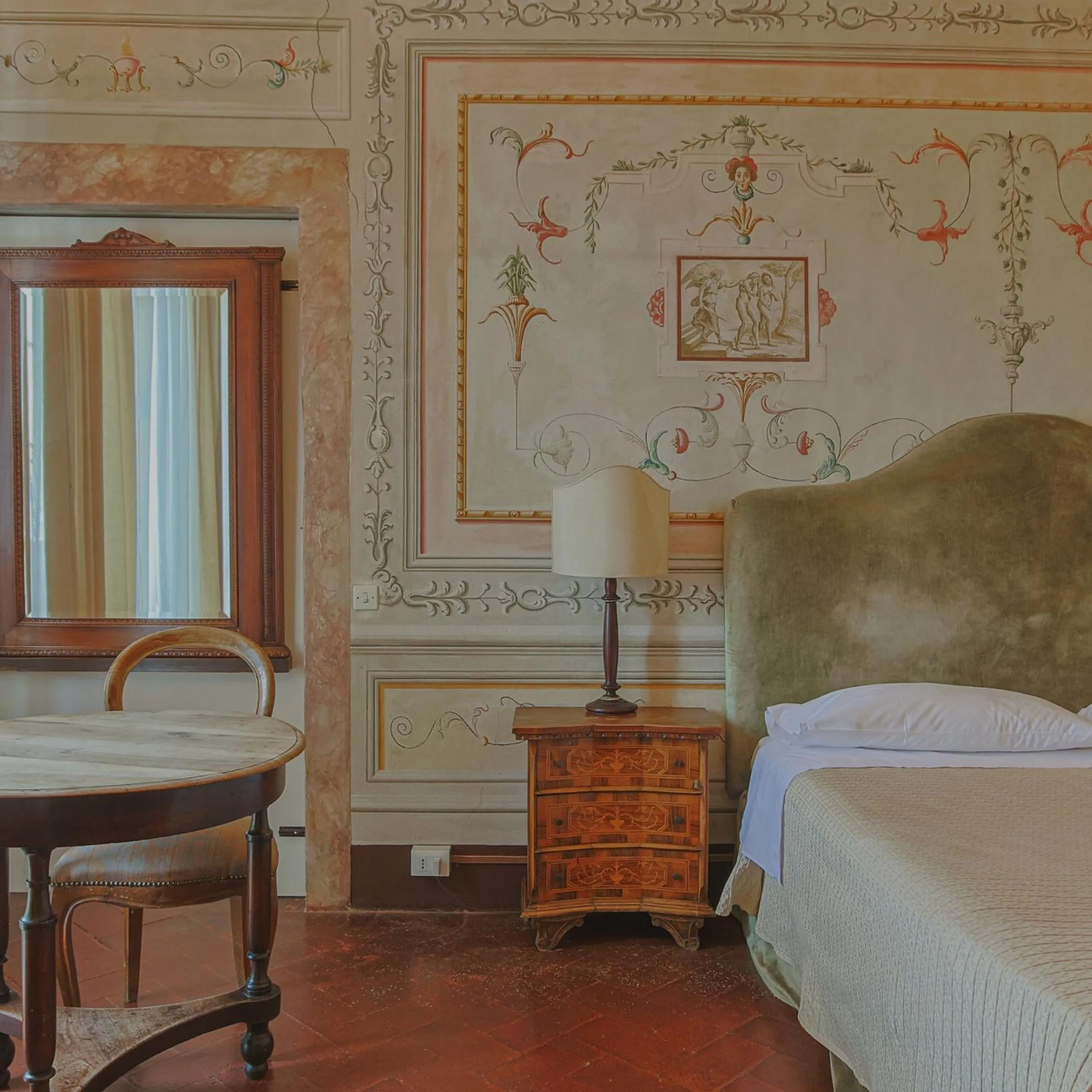 Bed in Hotel Villa Sermolli