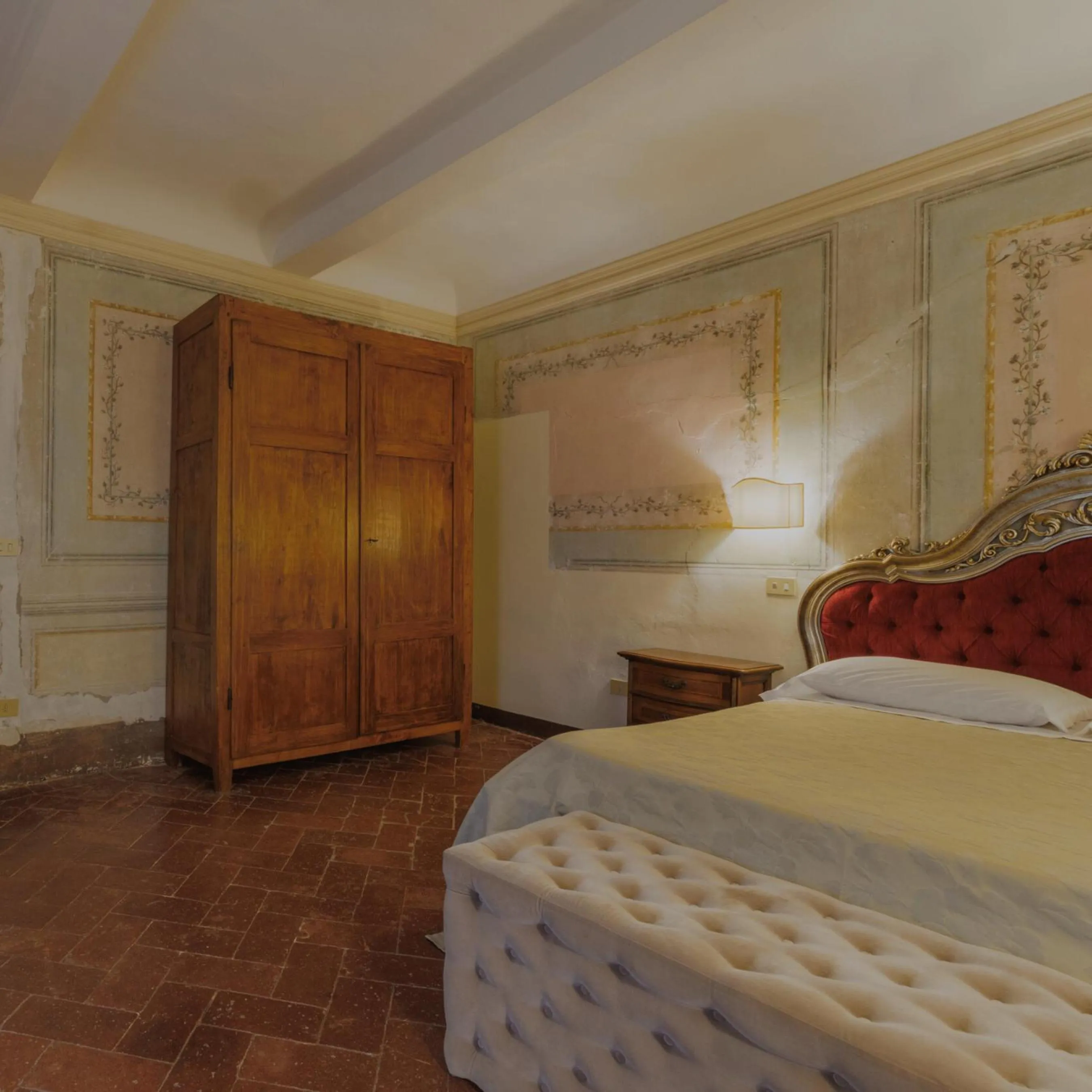 Bedroom in Hotel Villa Sermolli