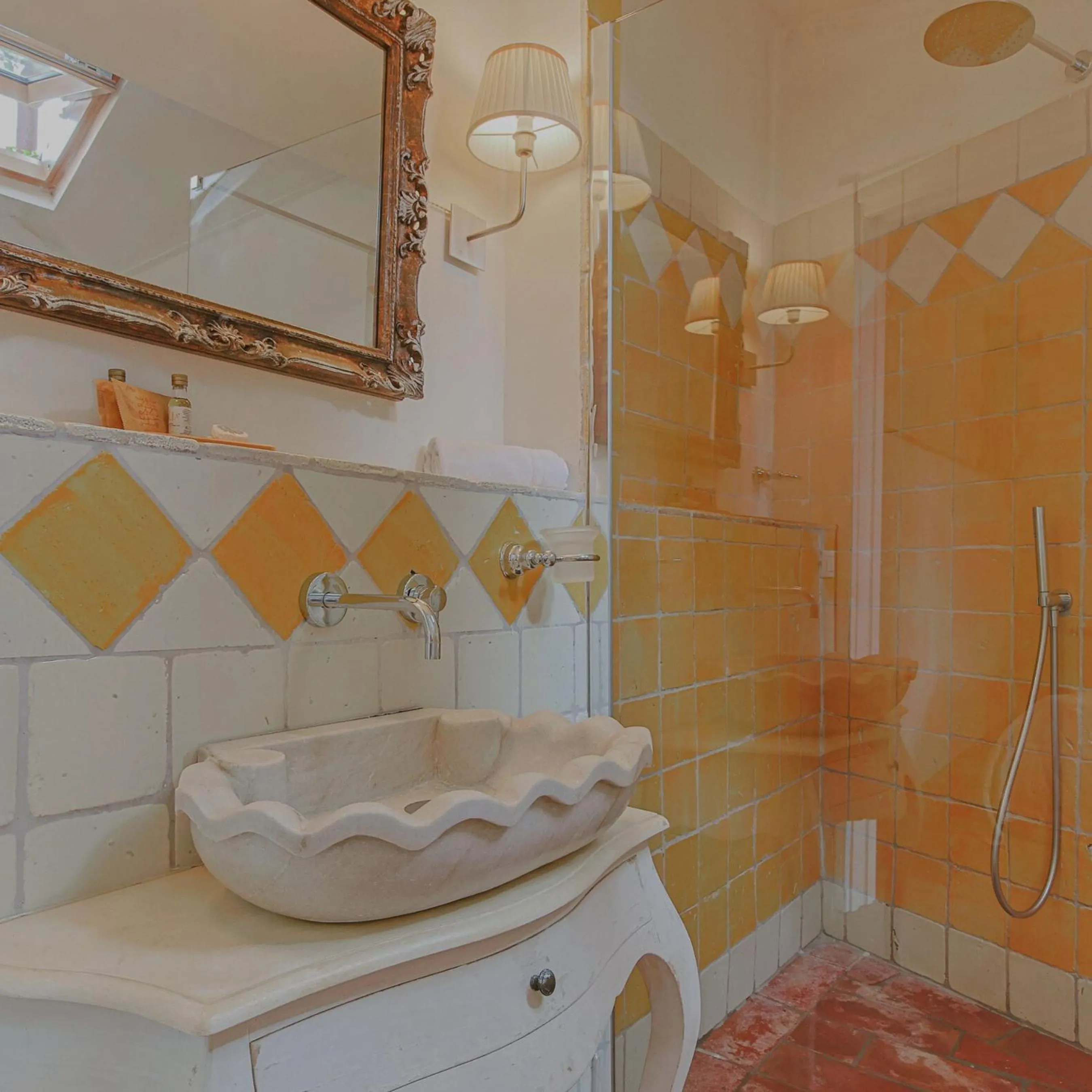 Bathroom in Hotel Villa Sermolli