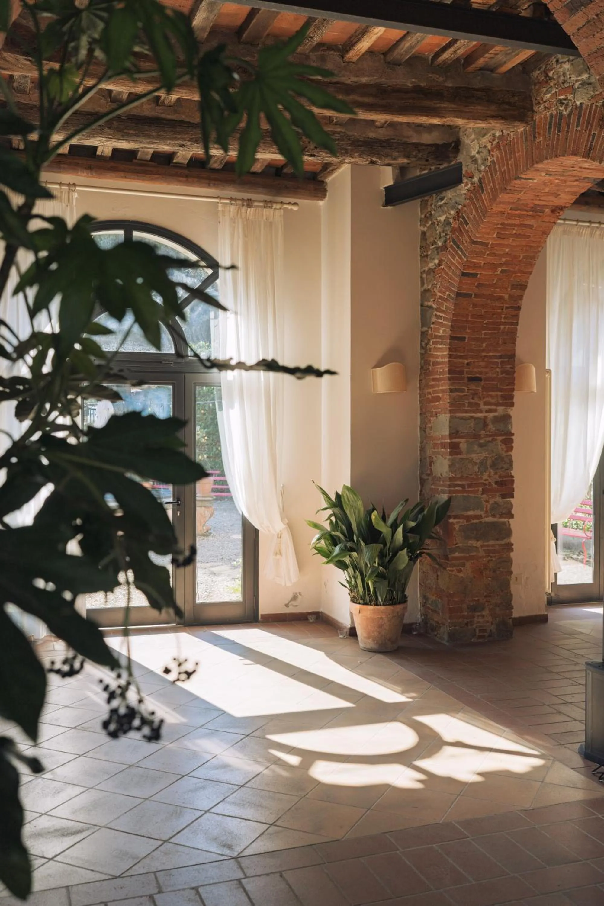Seating area in Hotel Villa Sermolli