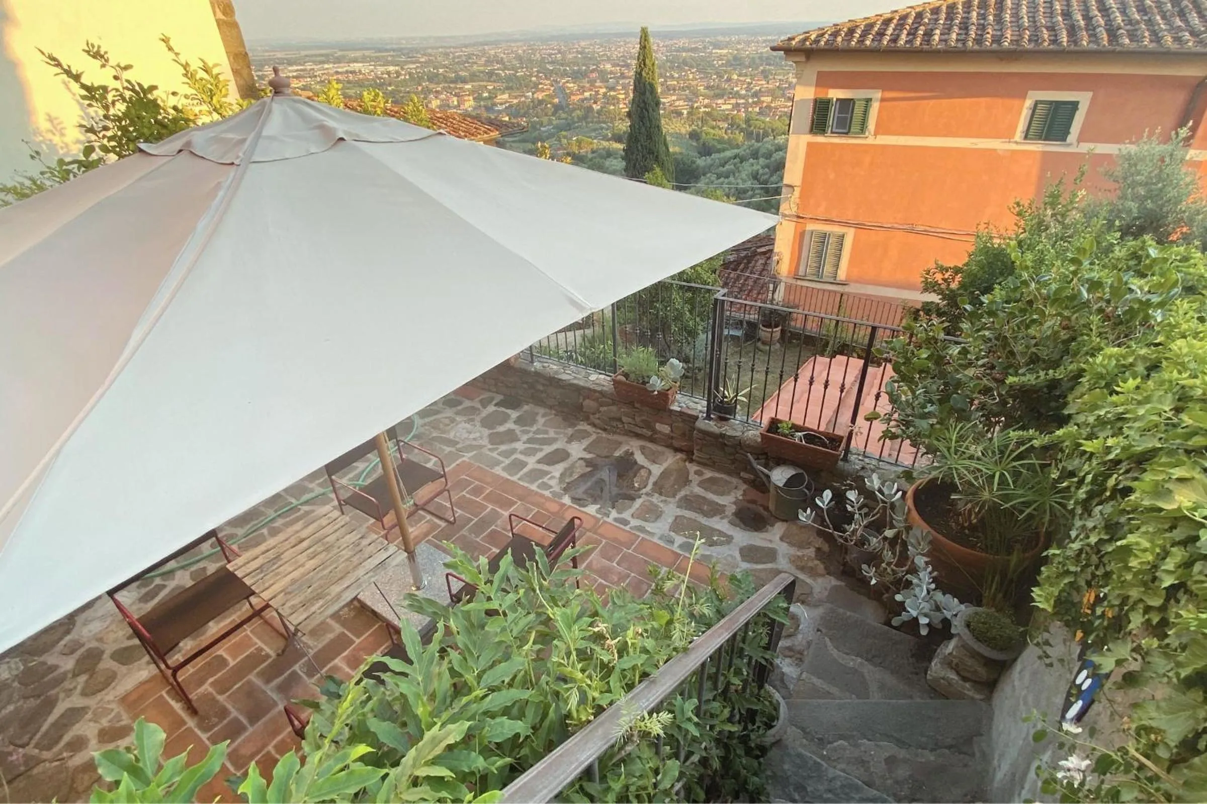 Property building in Hotel Villa Sermolli