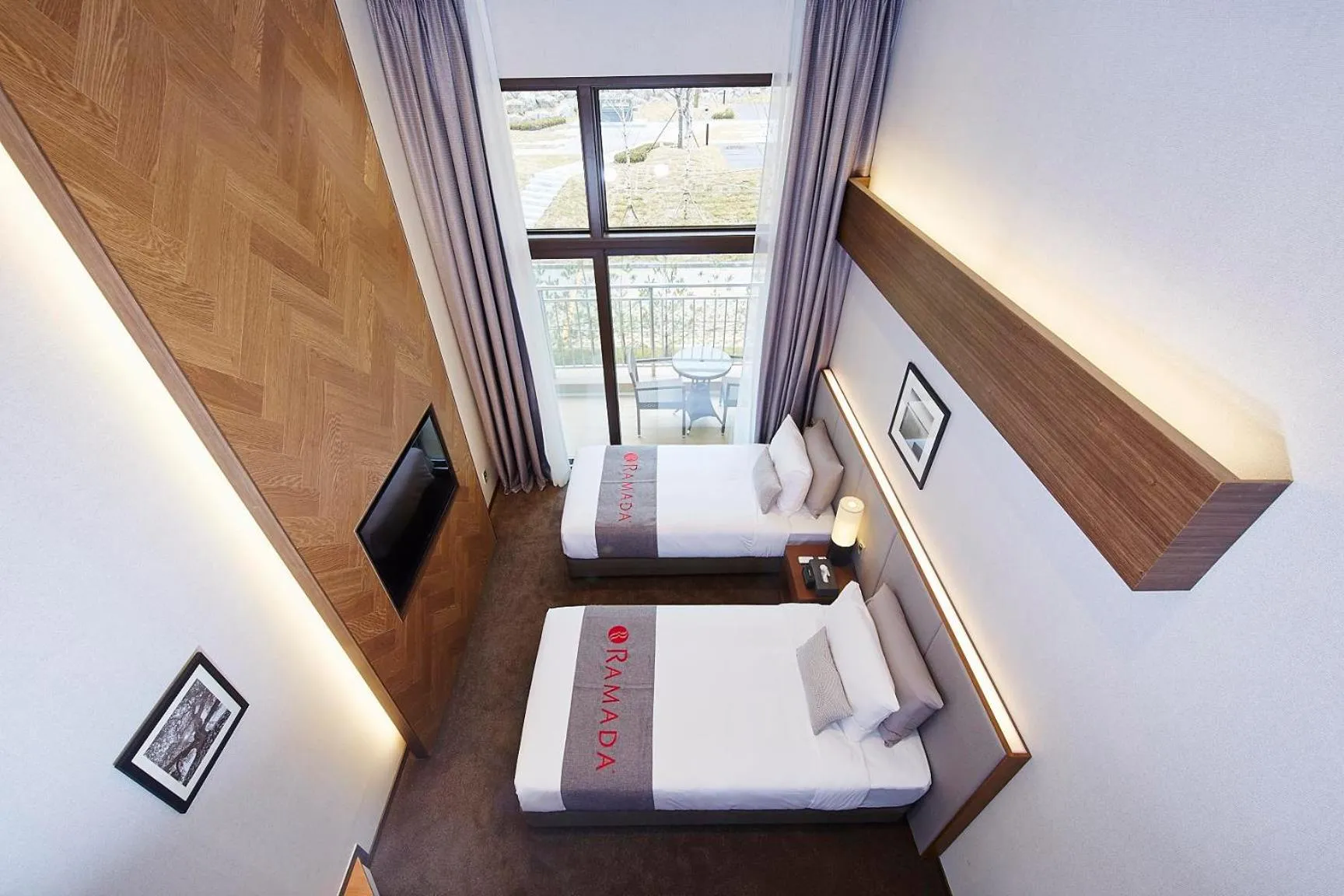 Photo of the whole room, Bed in Ramada Hotel & Suite by Wyndham Gangwon Pyeongchang