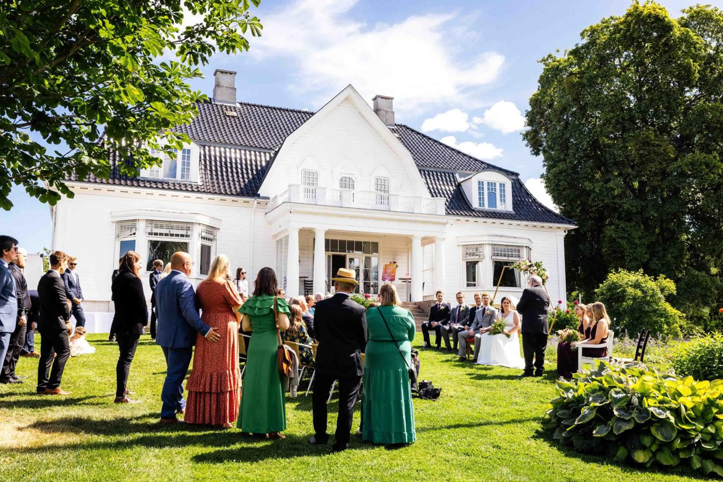 Property building in Thorbjørnrud Hotell