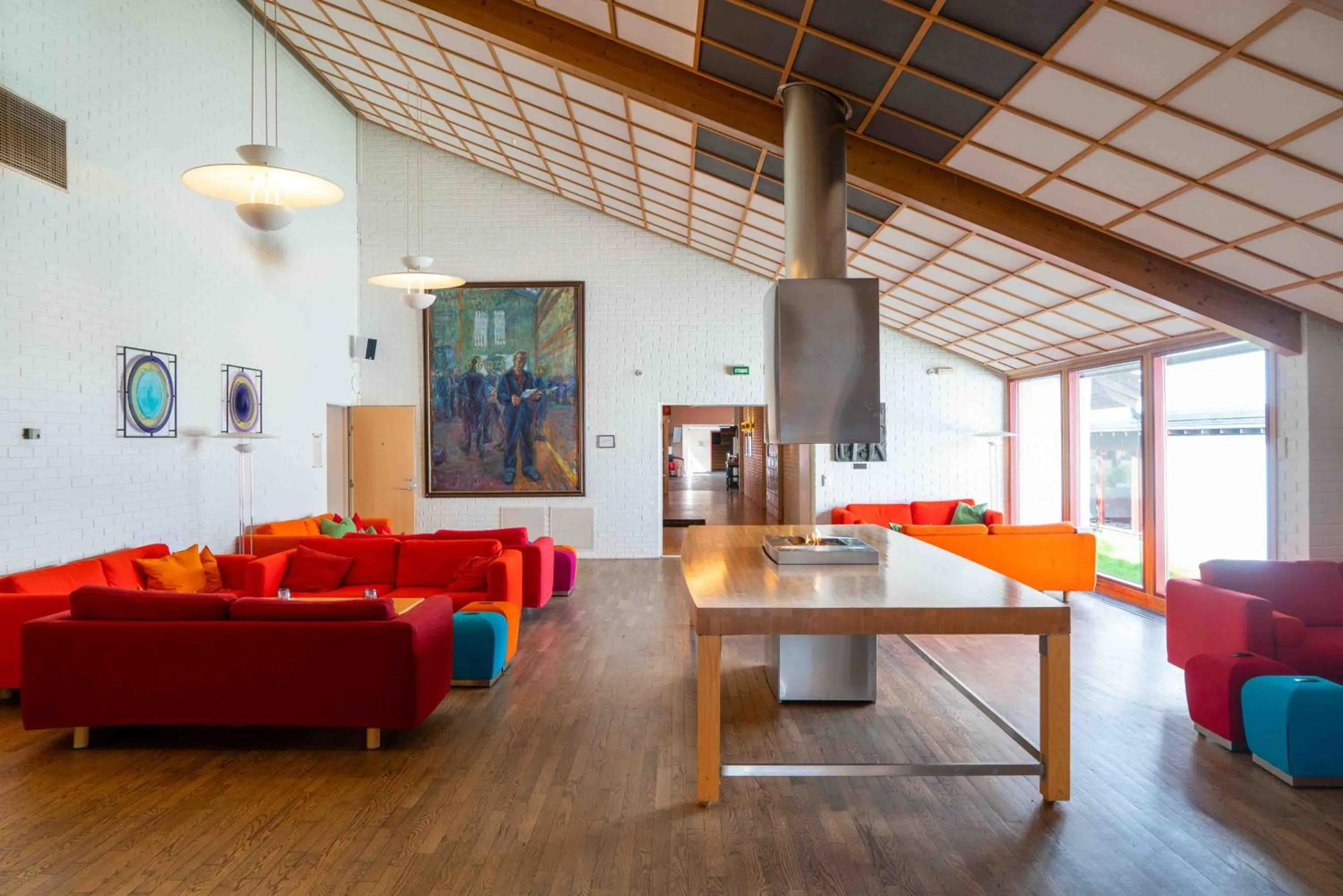 Communal lounge/ TV room in Thorbjørnrud Hotell