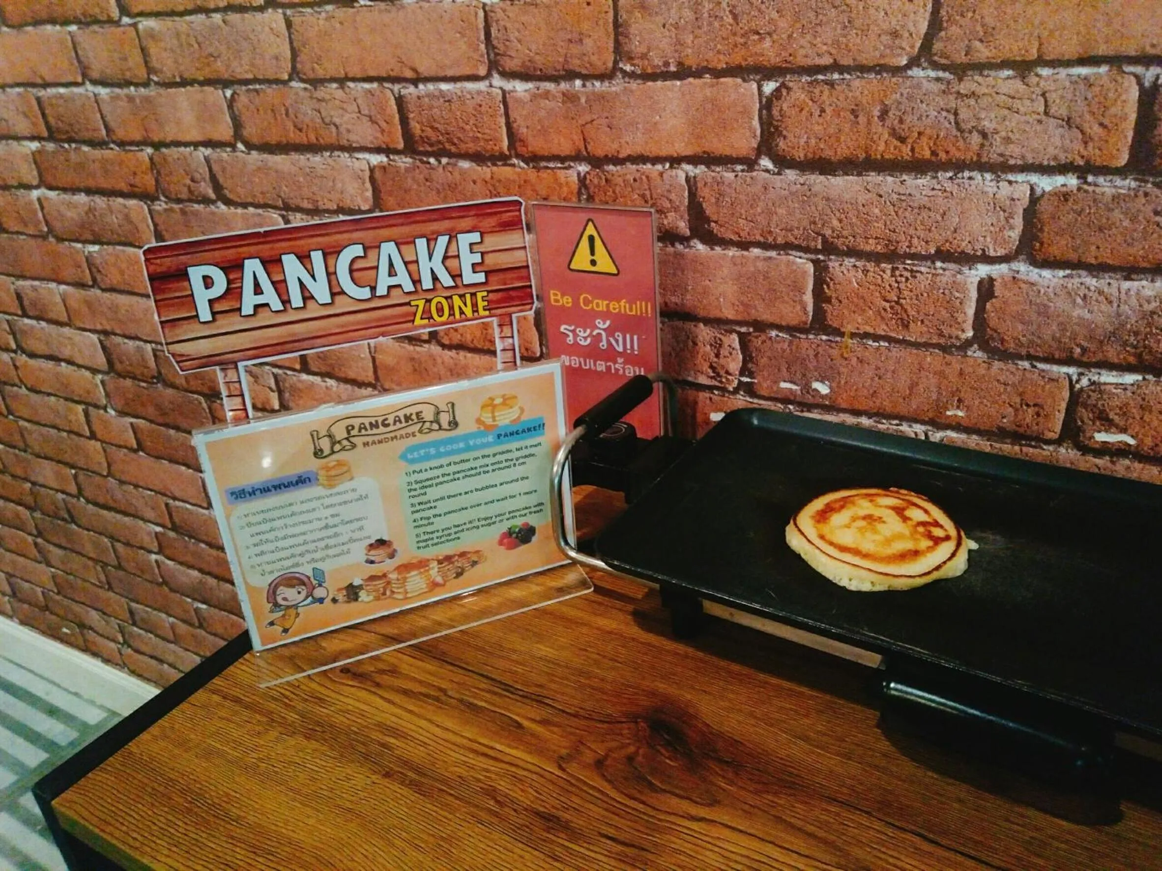 Breakfast in Gallery Lake View Hotel