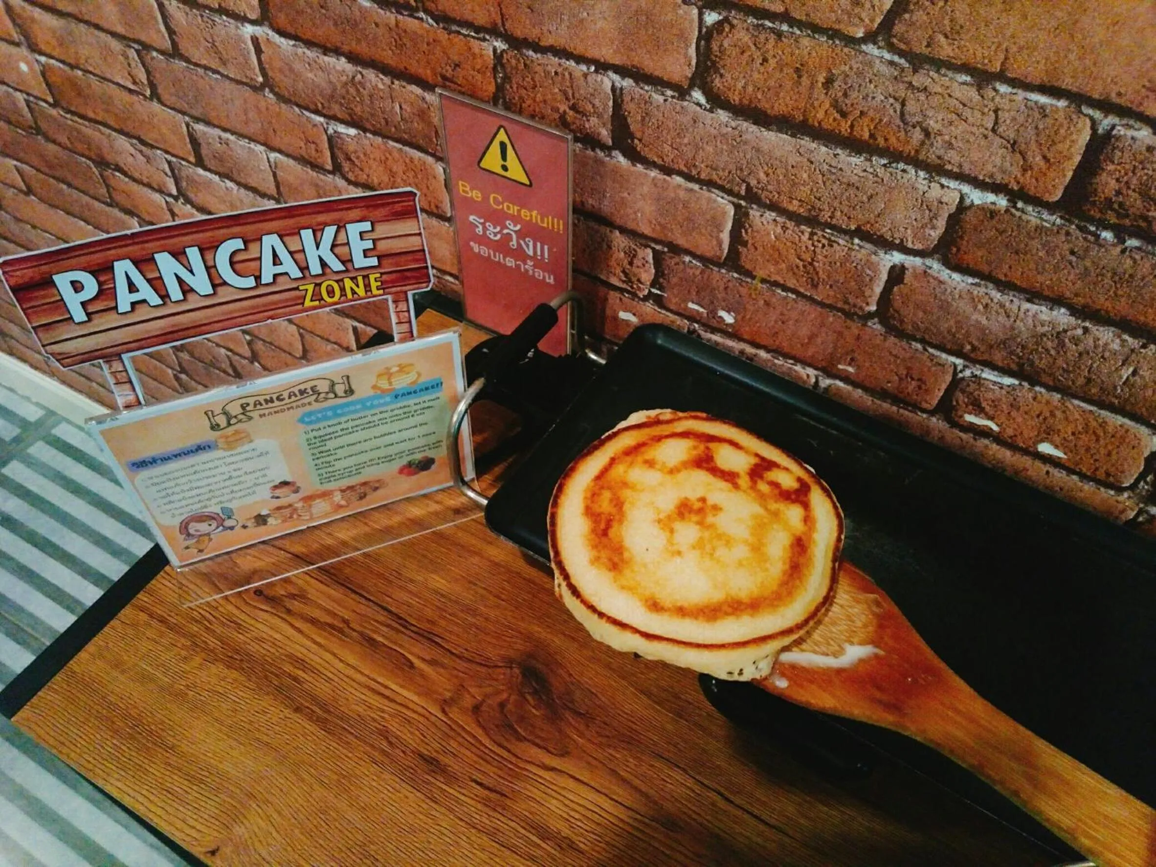 Food and drinks in Gallery Lake View Hotel