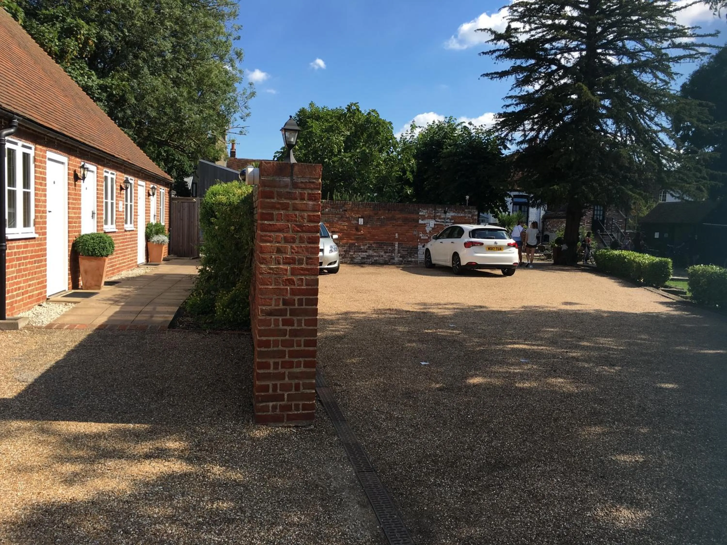 Parking in House of Agnes