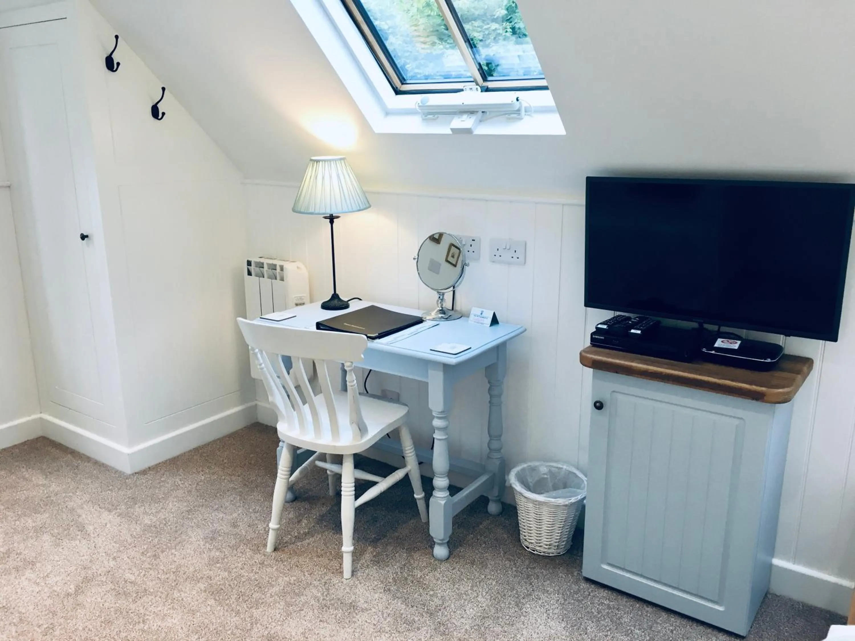 TV and multimedia in House of Agnes