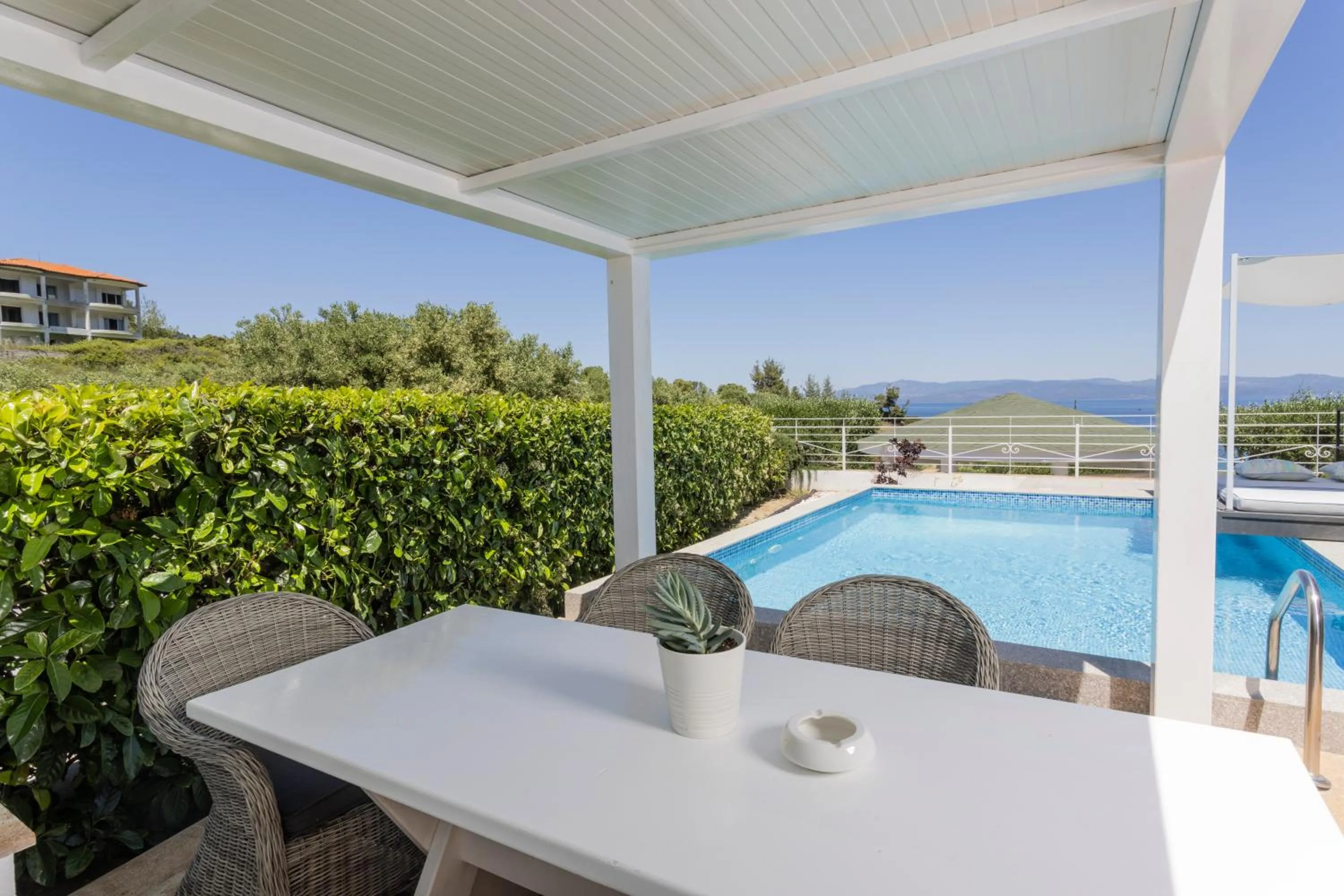 Villa D'Oro - Luxury Villas & Suites