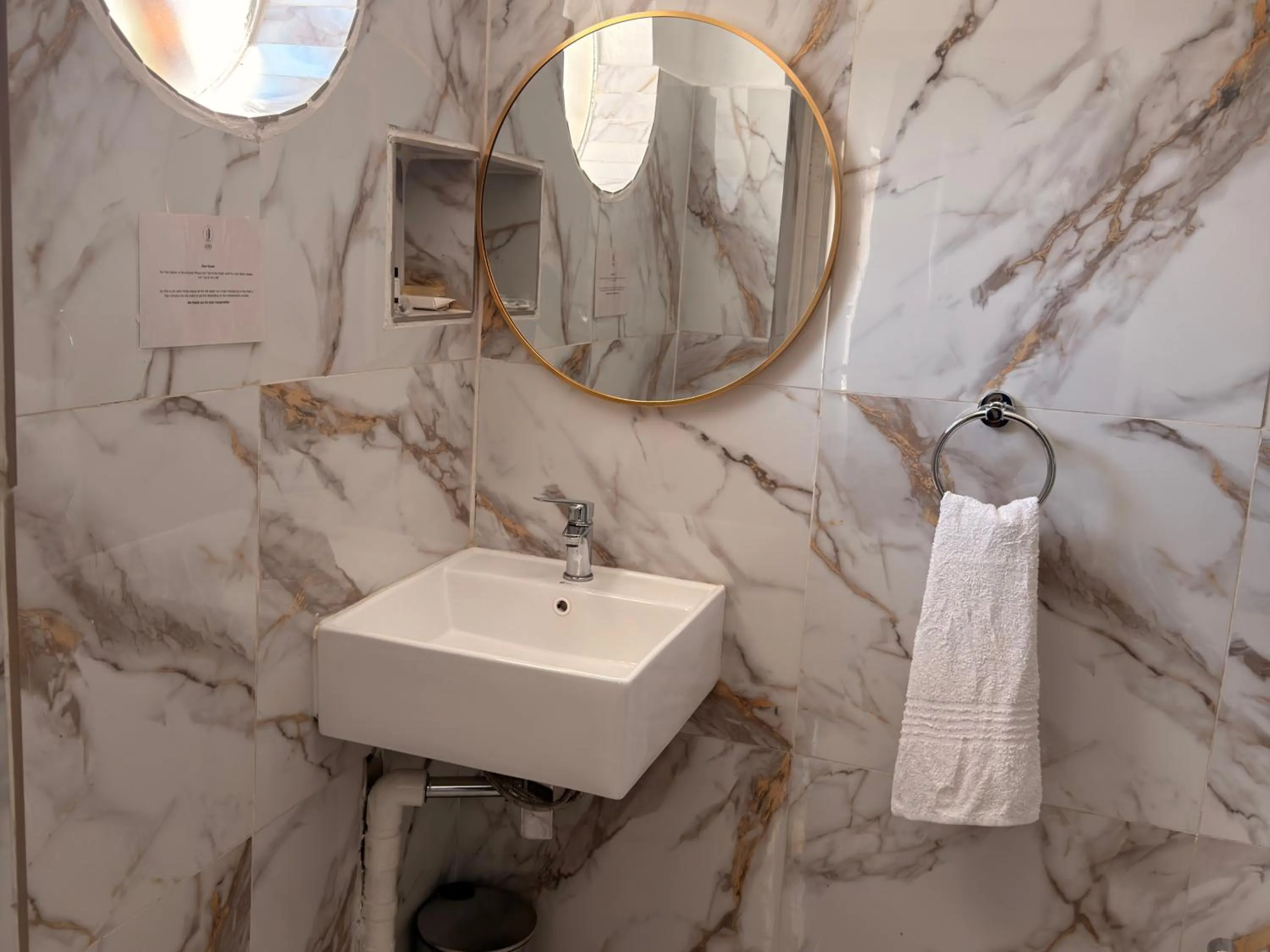 Bathroom in Lido Hotel