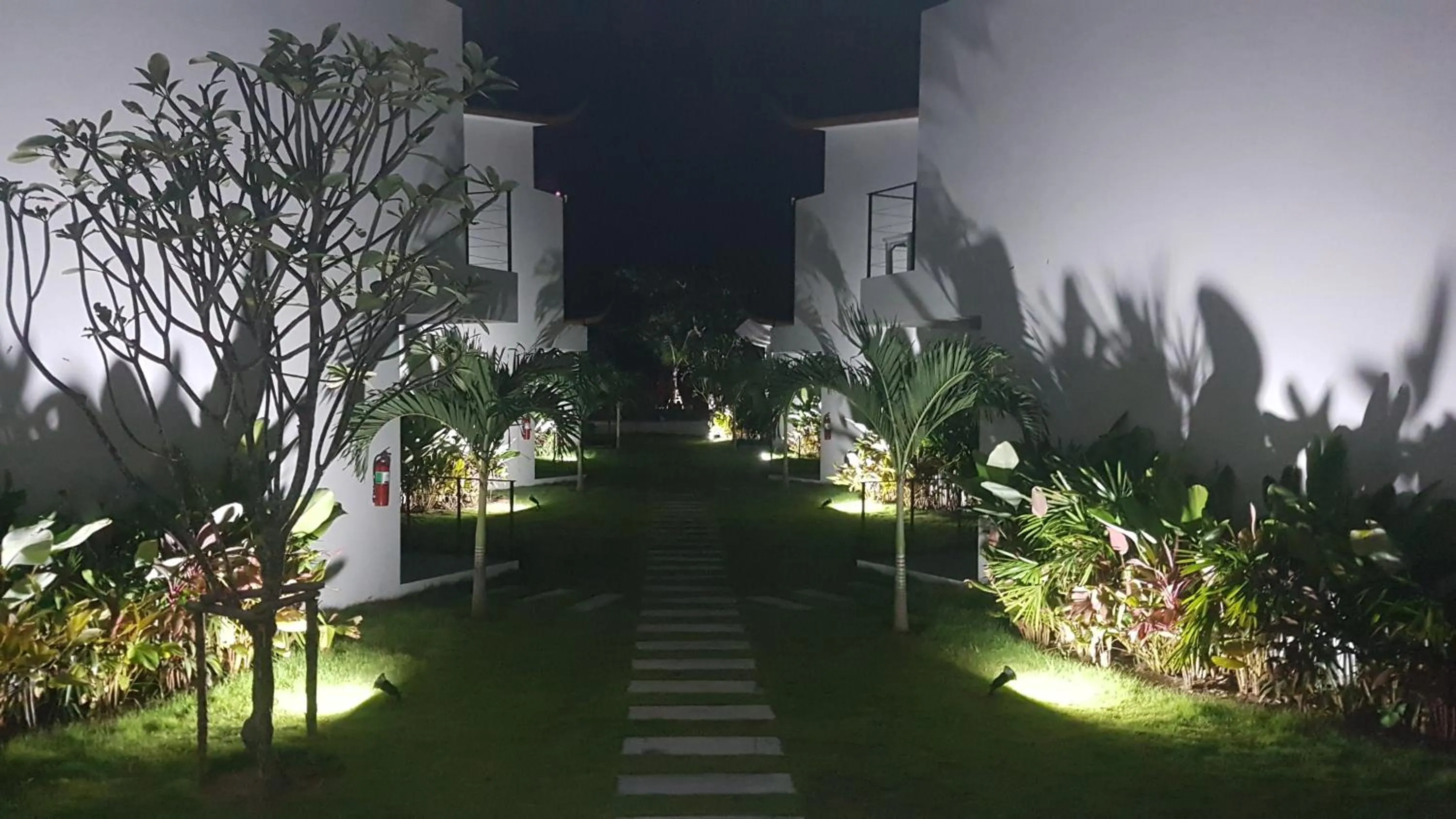 la plage resort & beach club