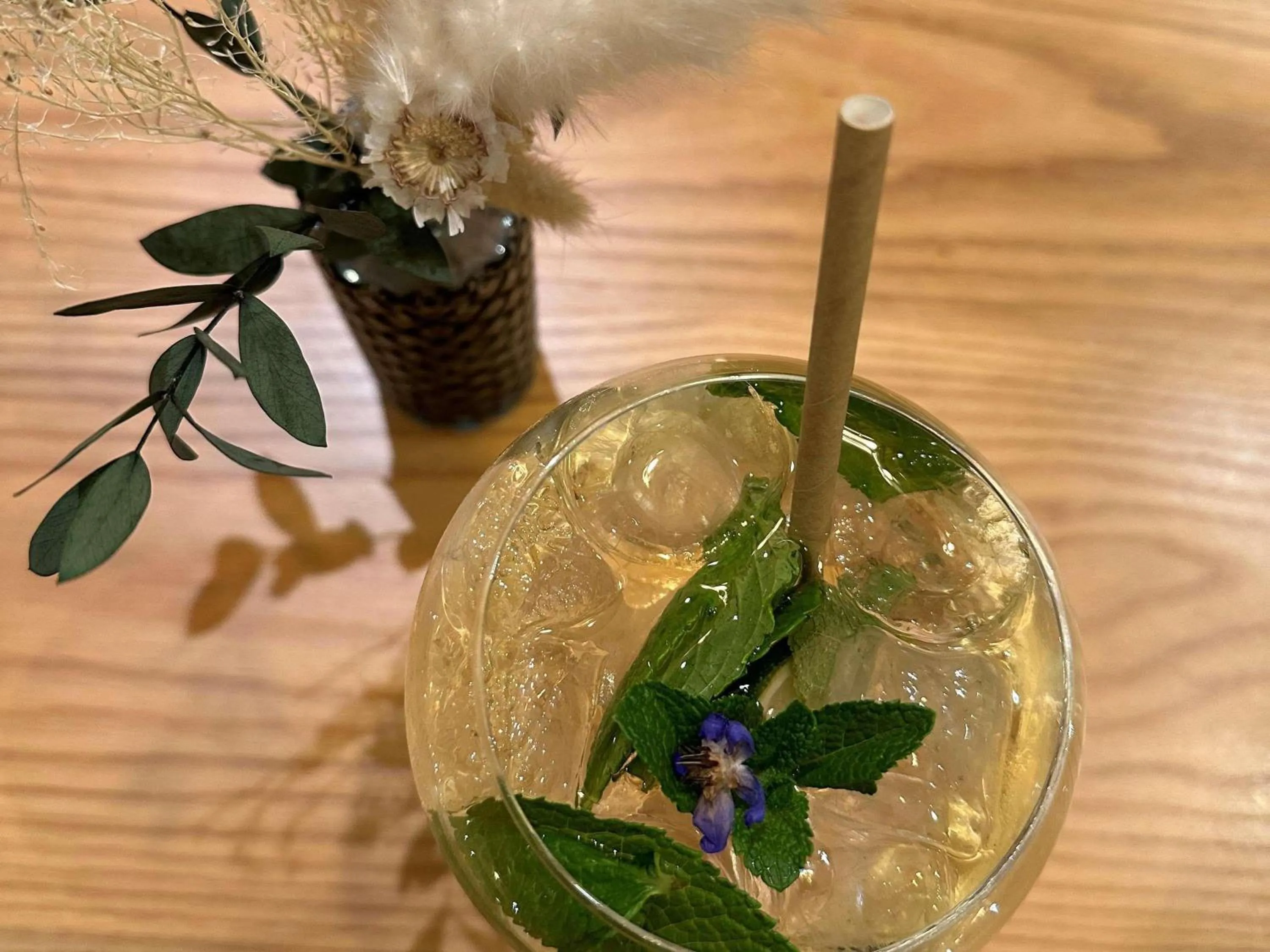 Lounge or bar in ibis Lyon Sud Oullins