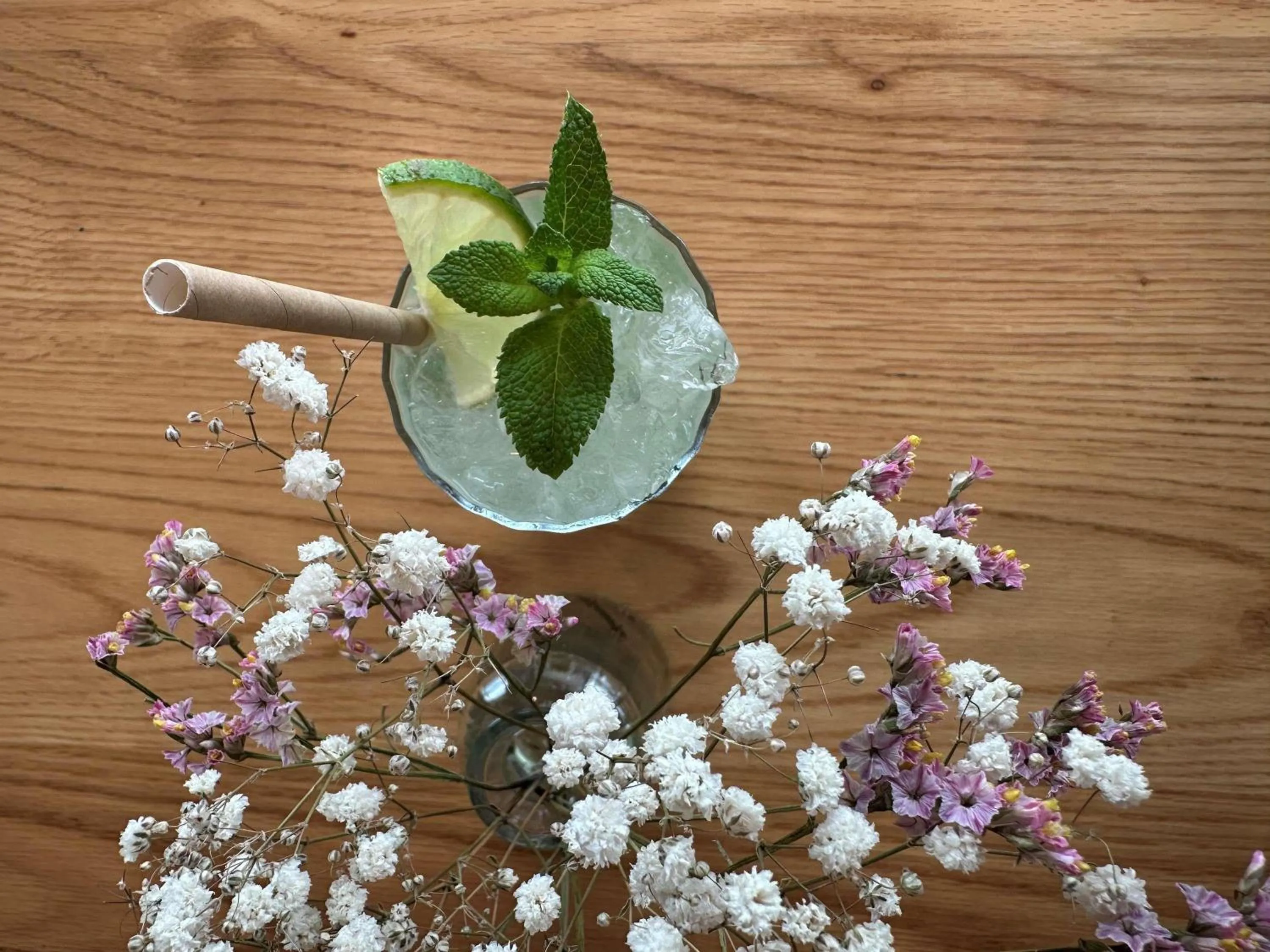 Lounge or bar in ibis Lyon Sud Oullins