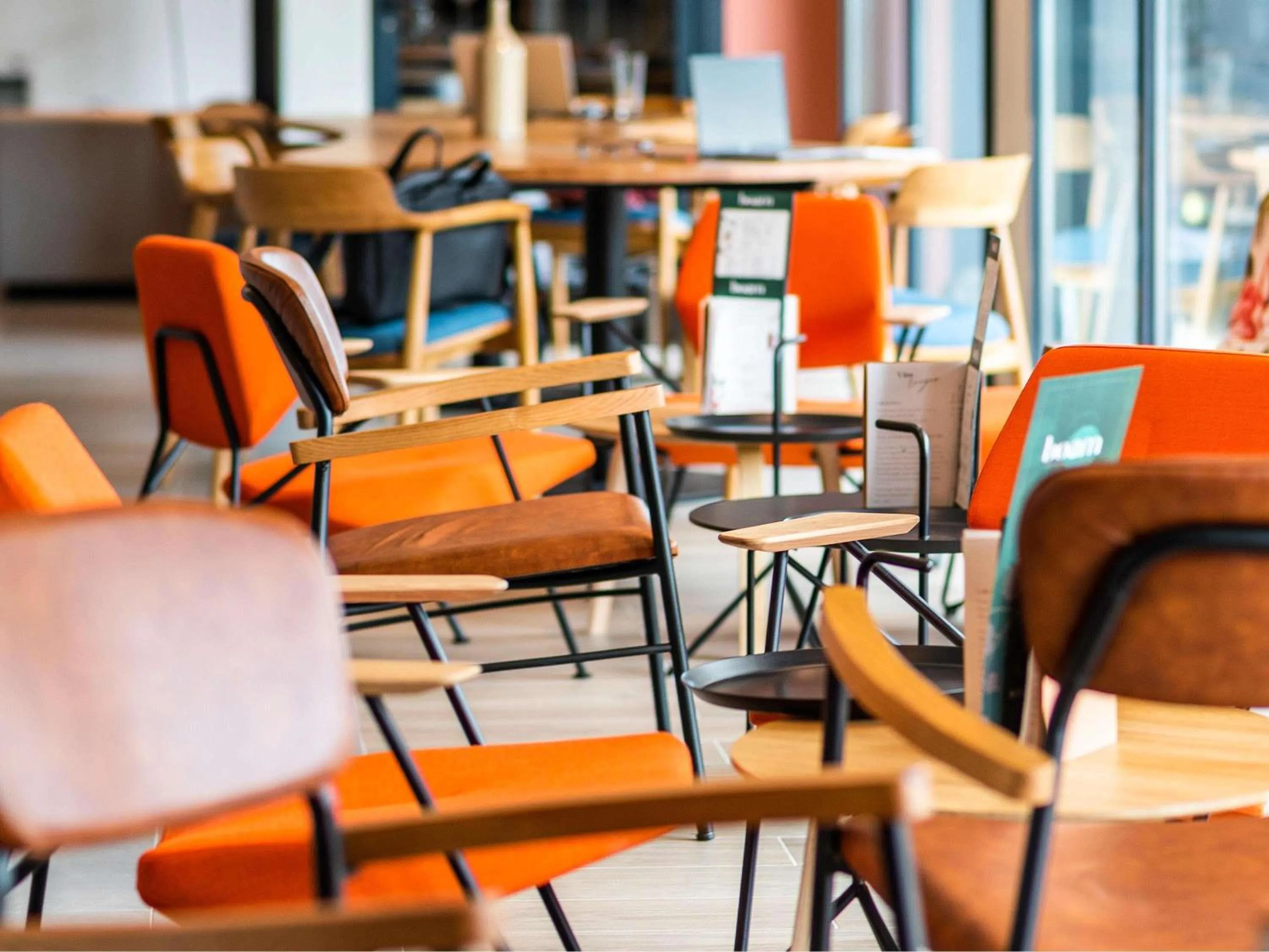 Lounge or bar in ibis Lyon Sud Oullins