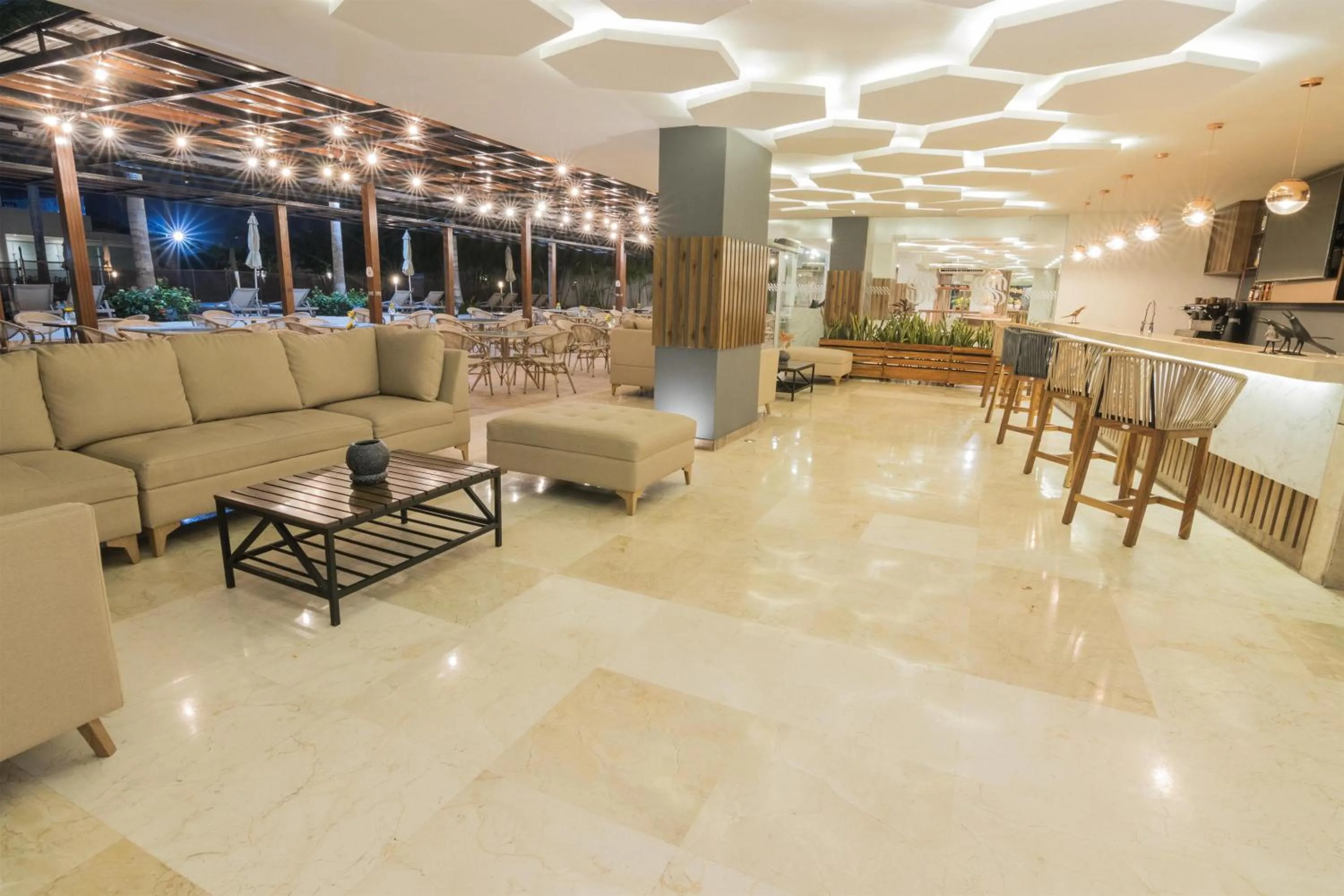 Lounge or bar in Sonesta Hotel Cartagena