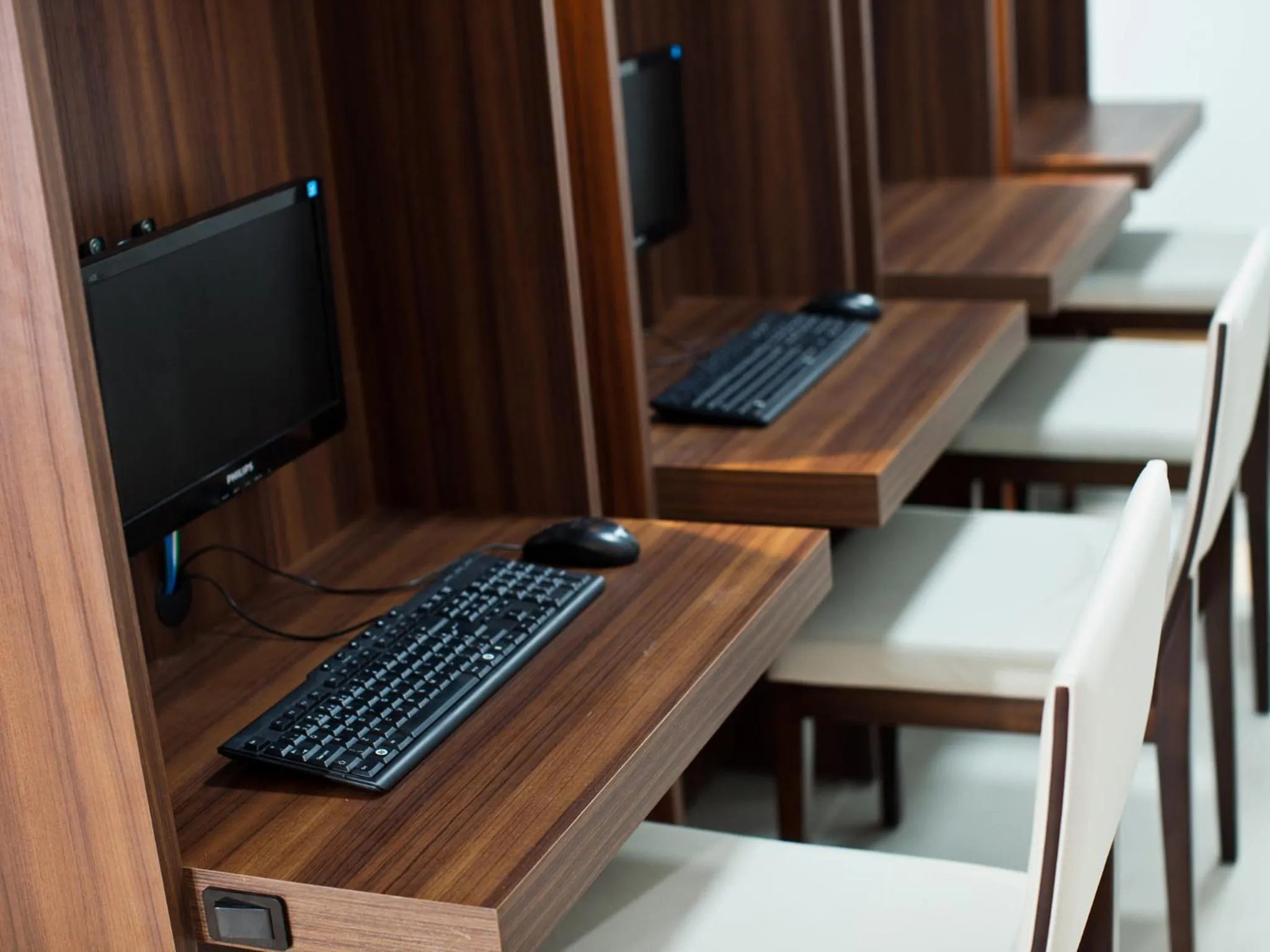 Business facilities in Al Mare Hotel