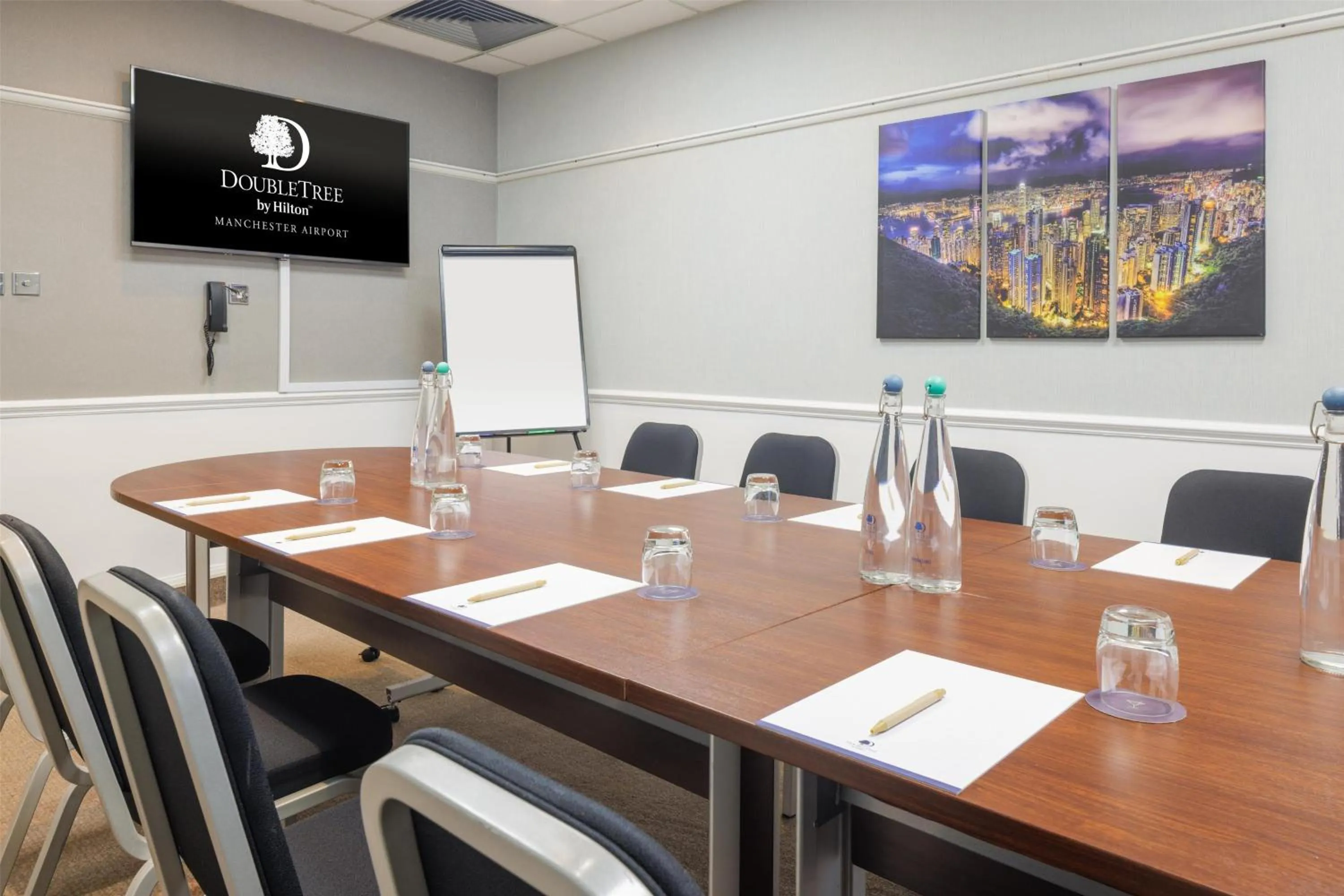 Meeting/conference room in DoubleTree by Hilton Manchester Airport