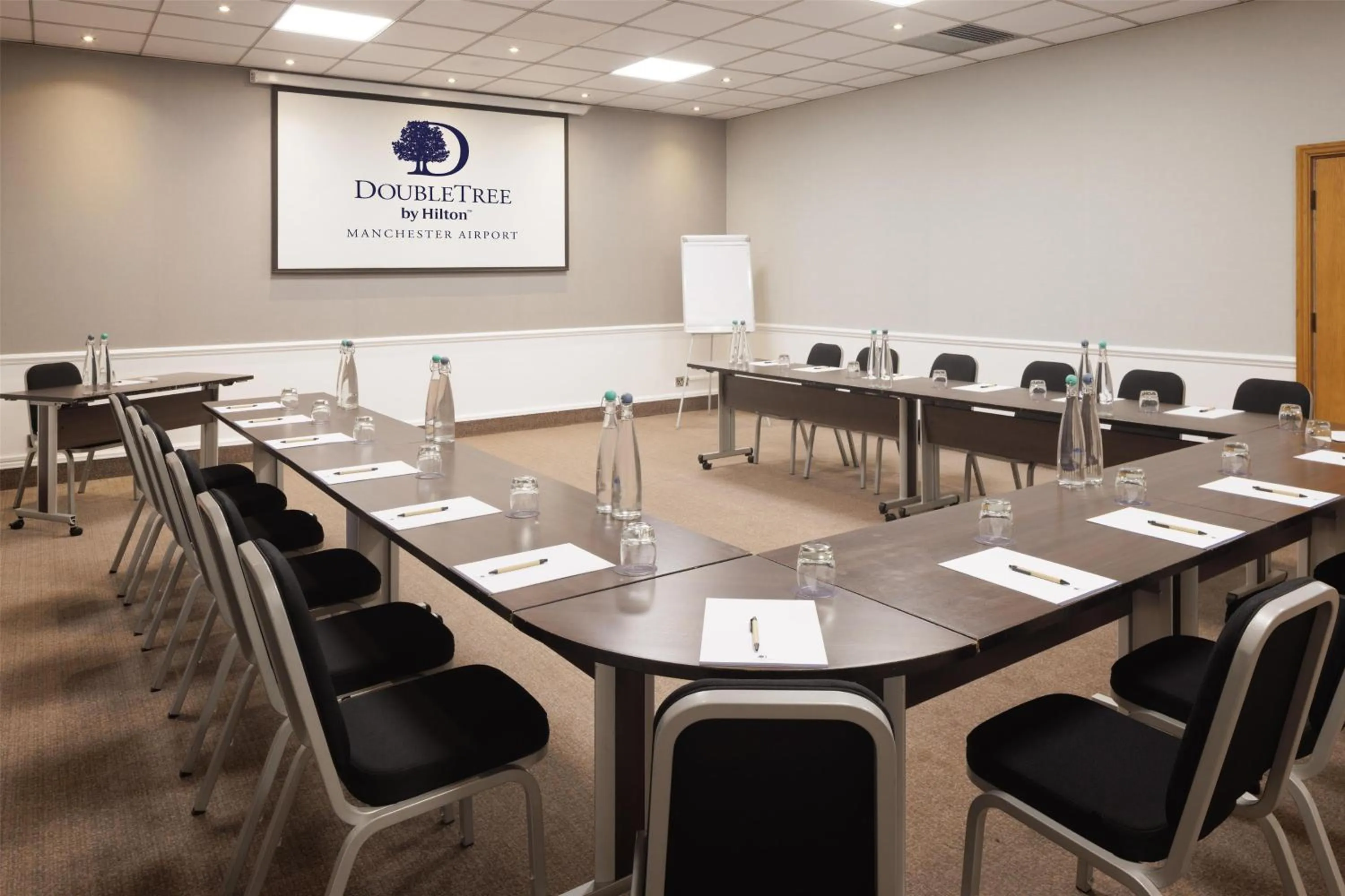 Meeting/conference room in DoubleTree by Hilton Manchester Airport