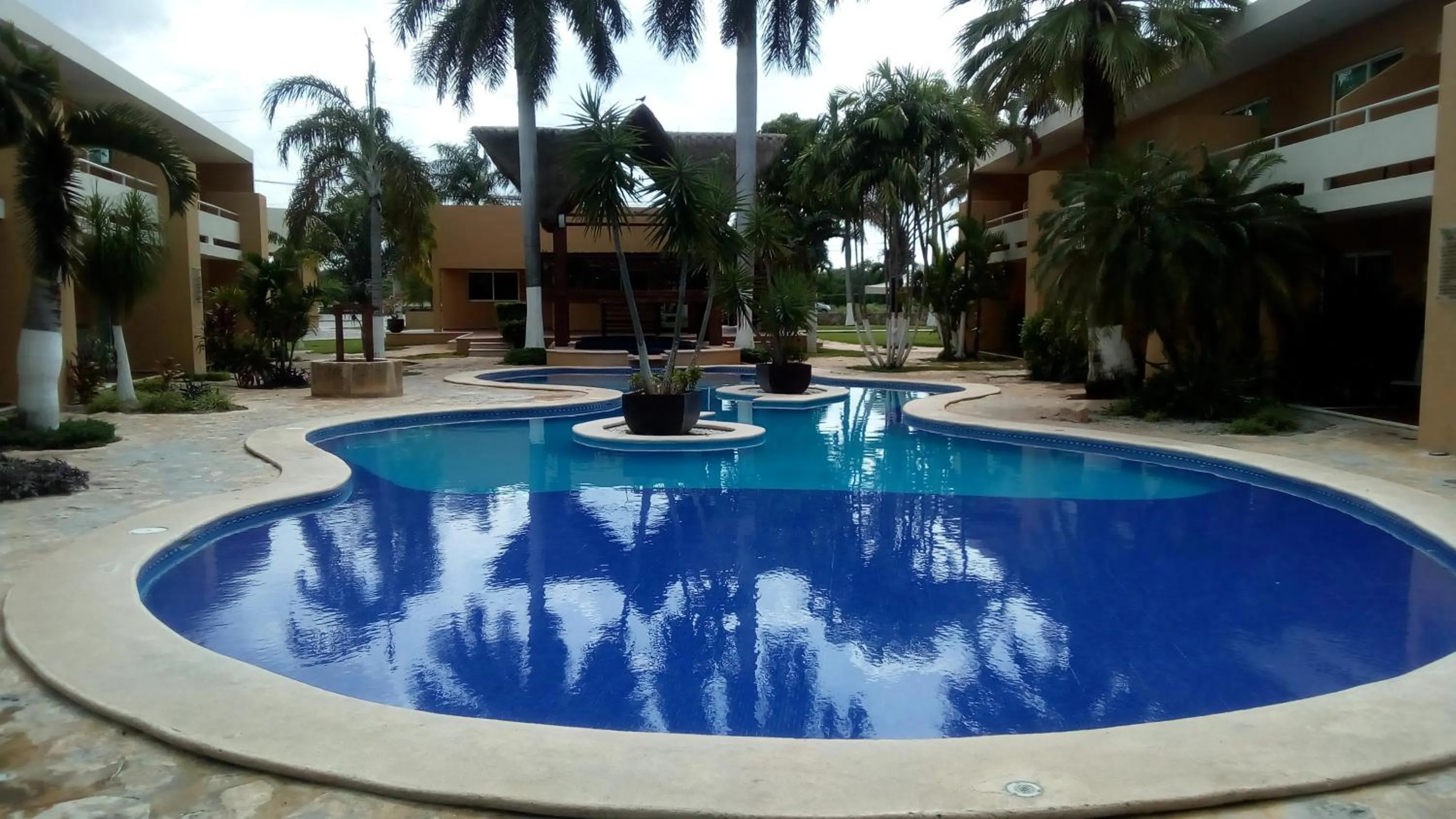 Swimming pool in Tecnohotel Mérida Norte