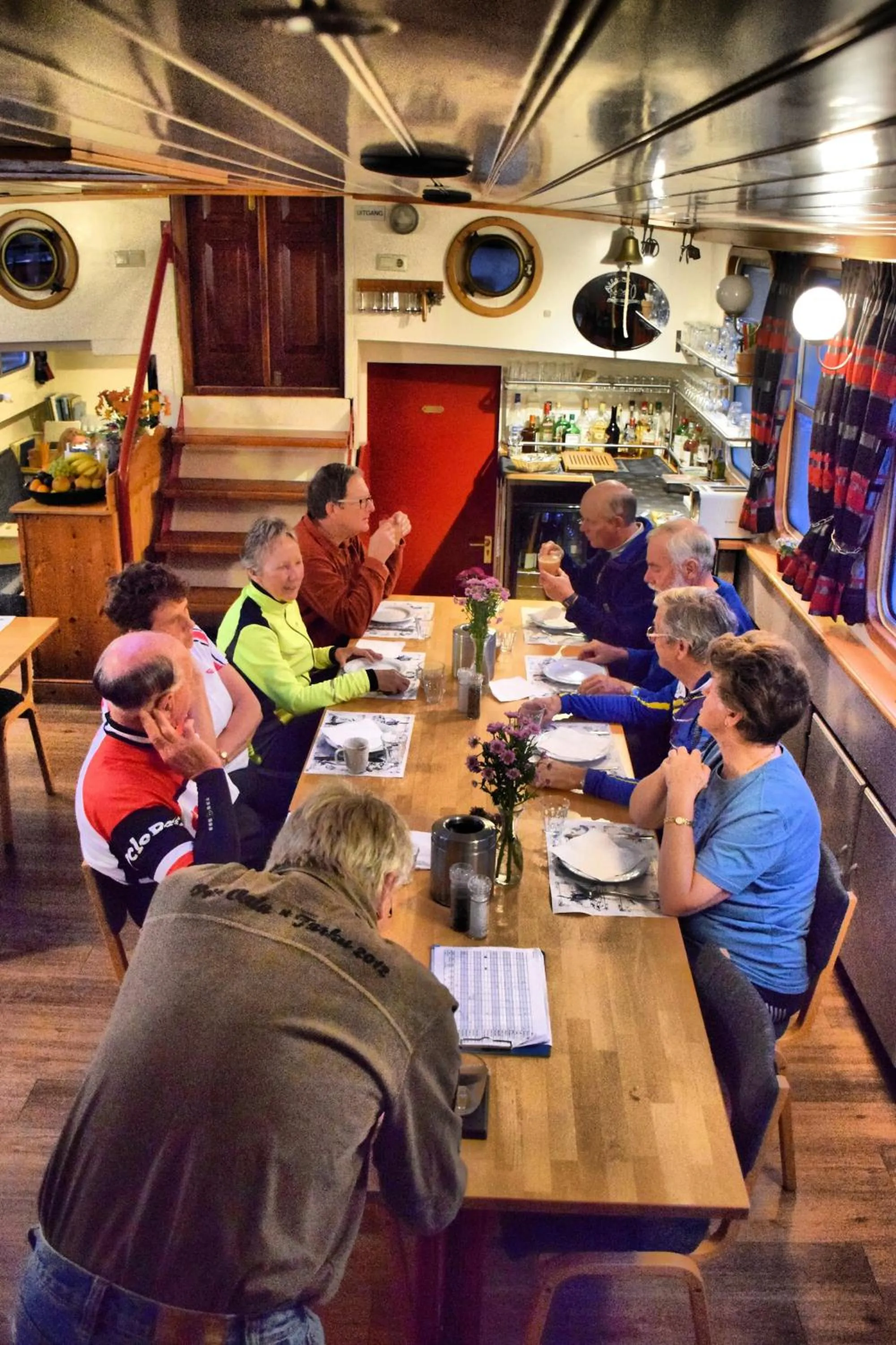 Restaurant/places to eat in Hotelboat Allure