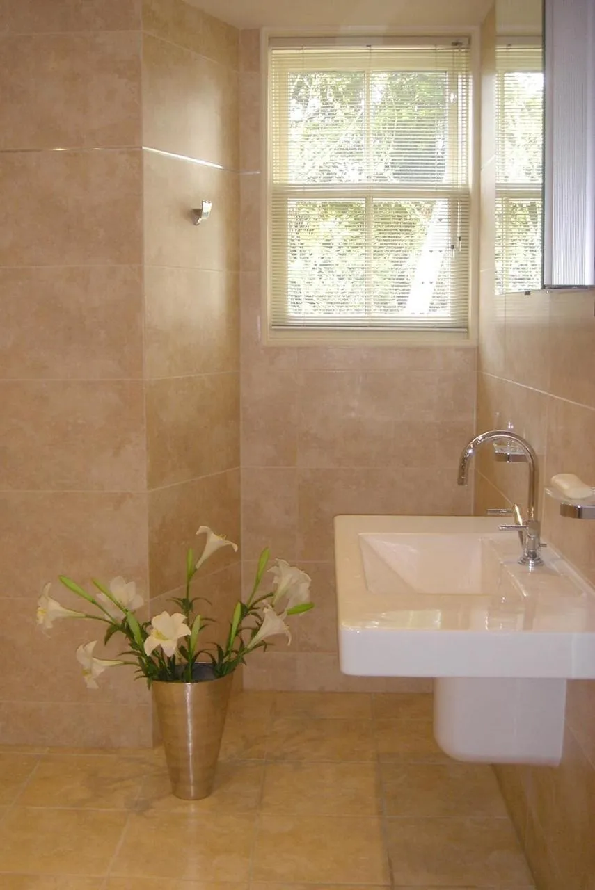 Bathroom in Annesdale House