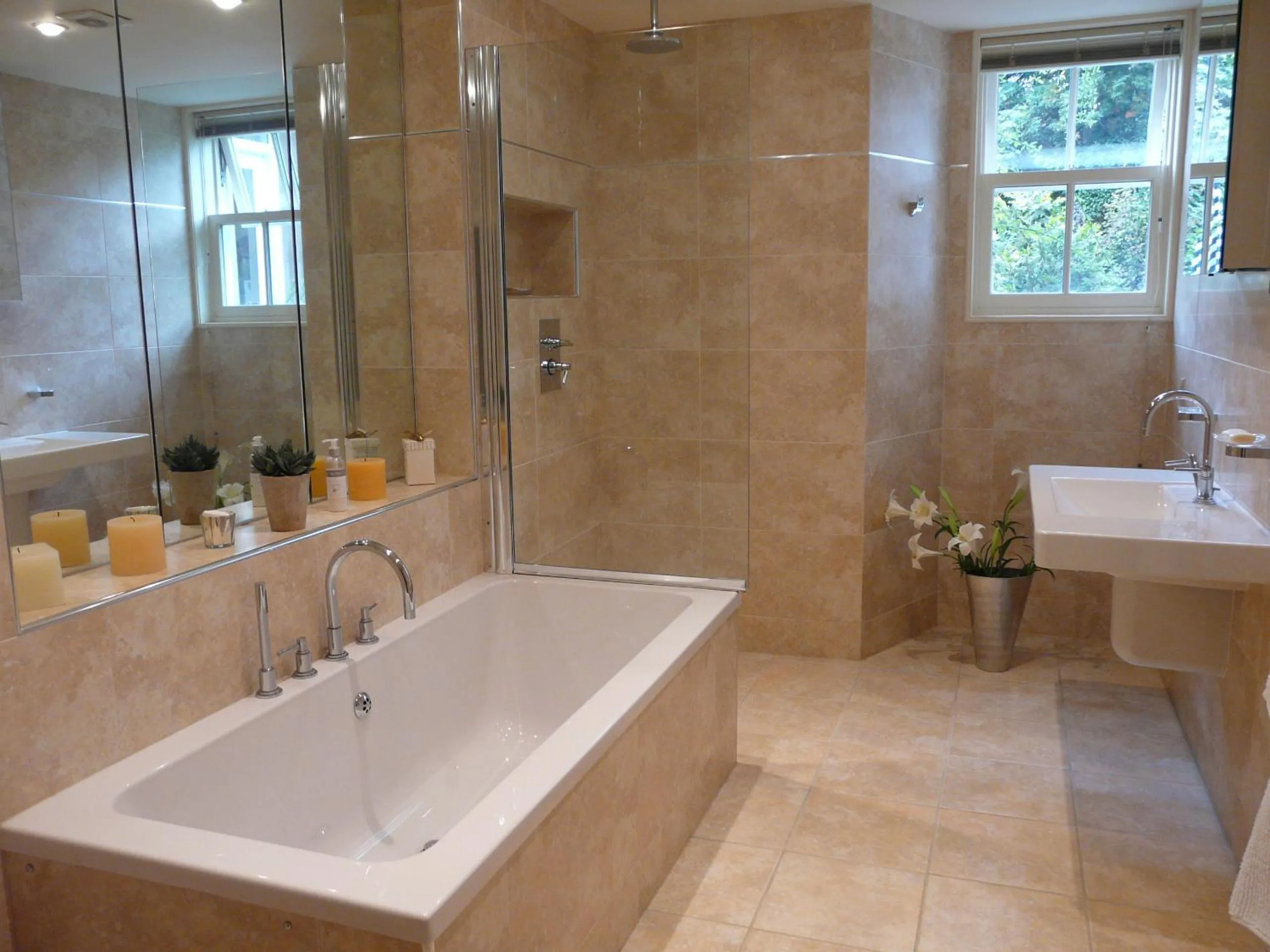 Bathroom in Annesdale House