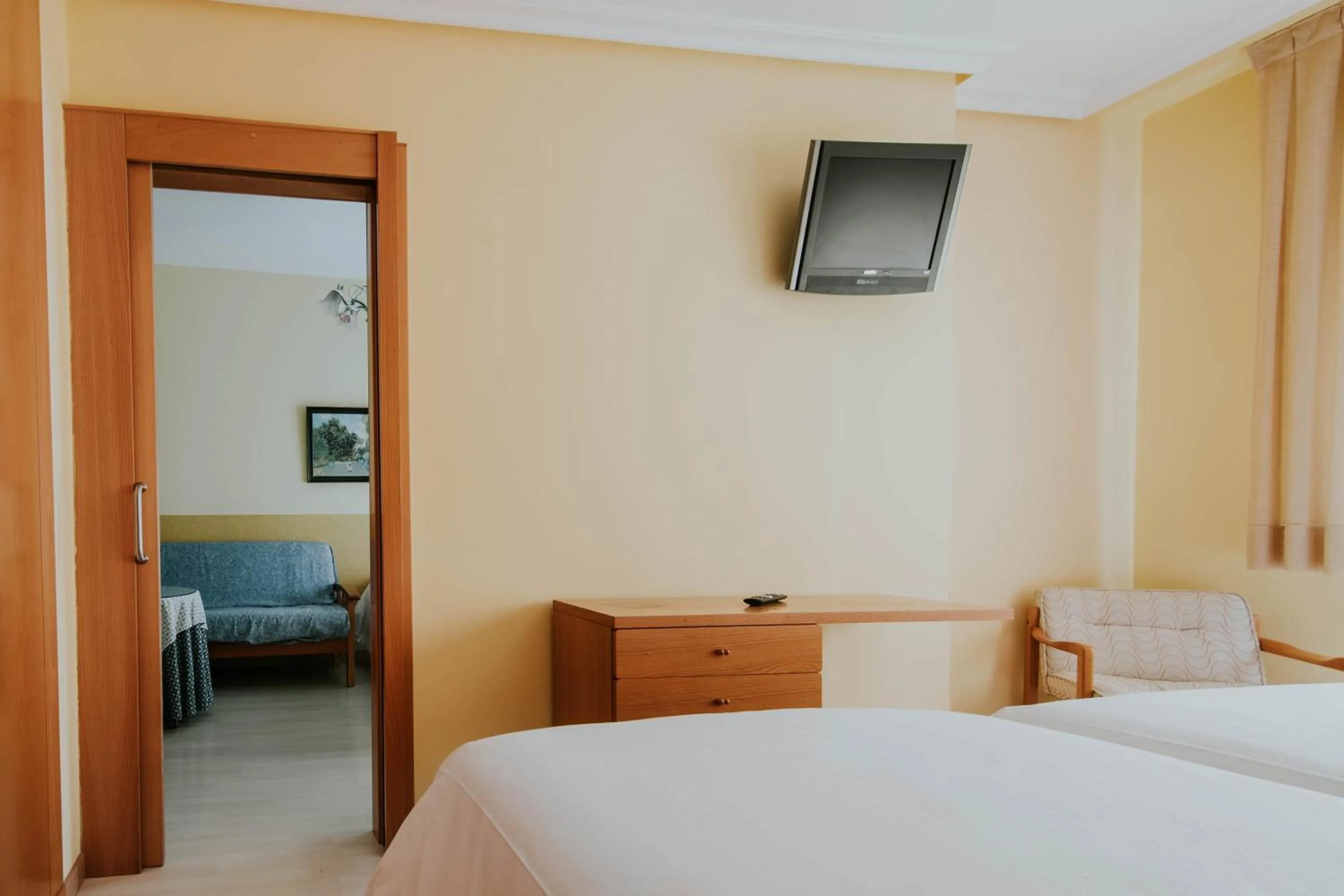 Bedroom, Bed in Hotel Isasa