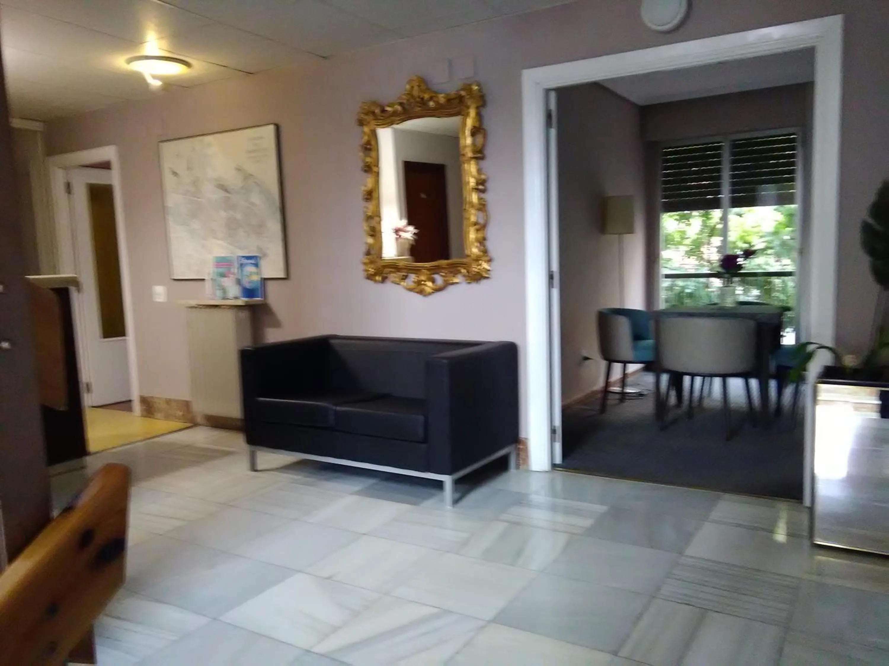 Lobby or reception in Hotel Isasa