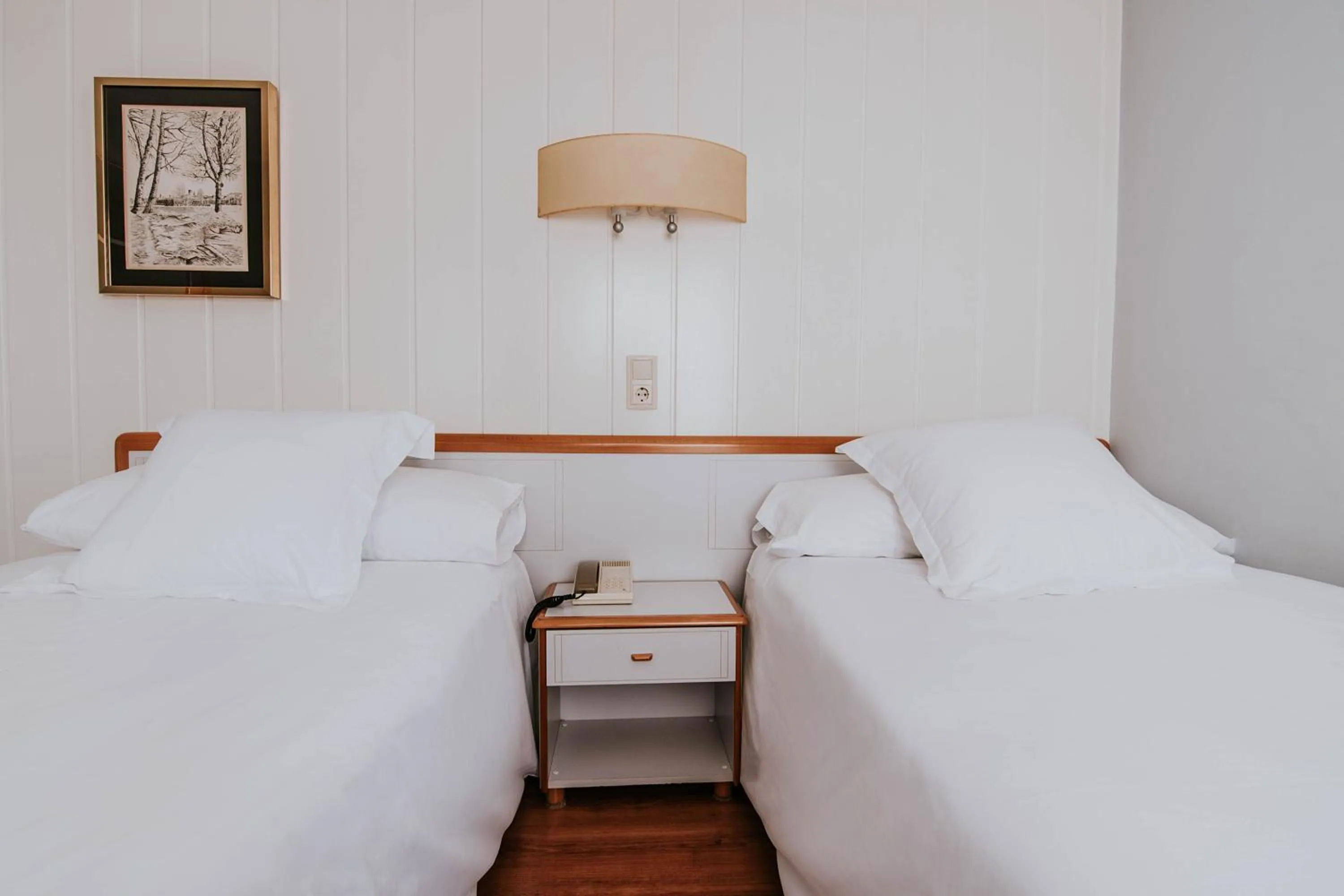 Day, Bed in Hotel Isasa