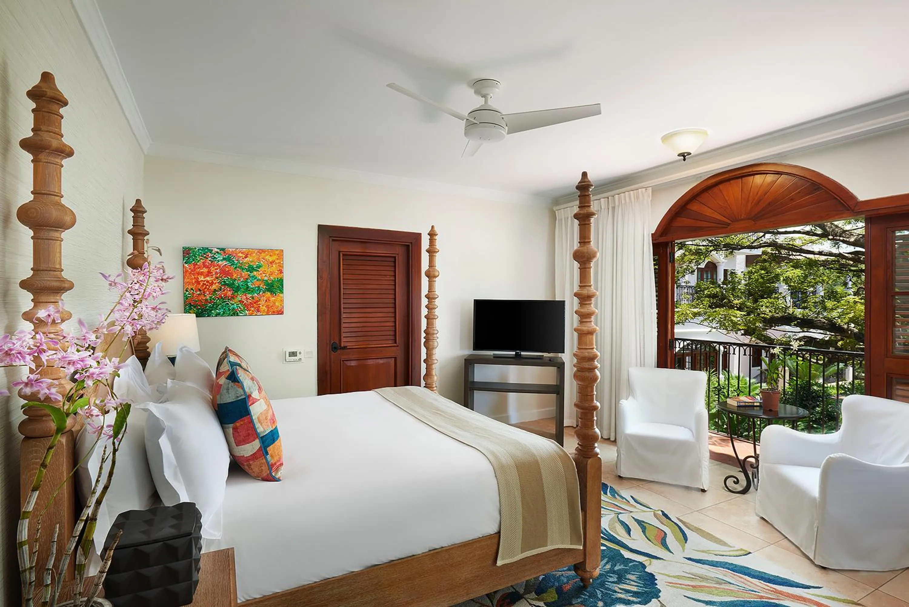 Bed in Cap Maison Resort & Spa