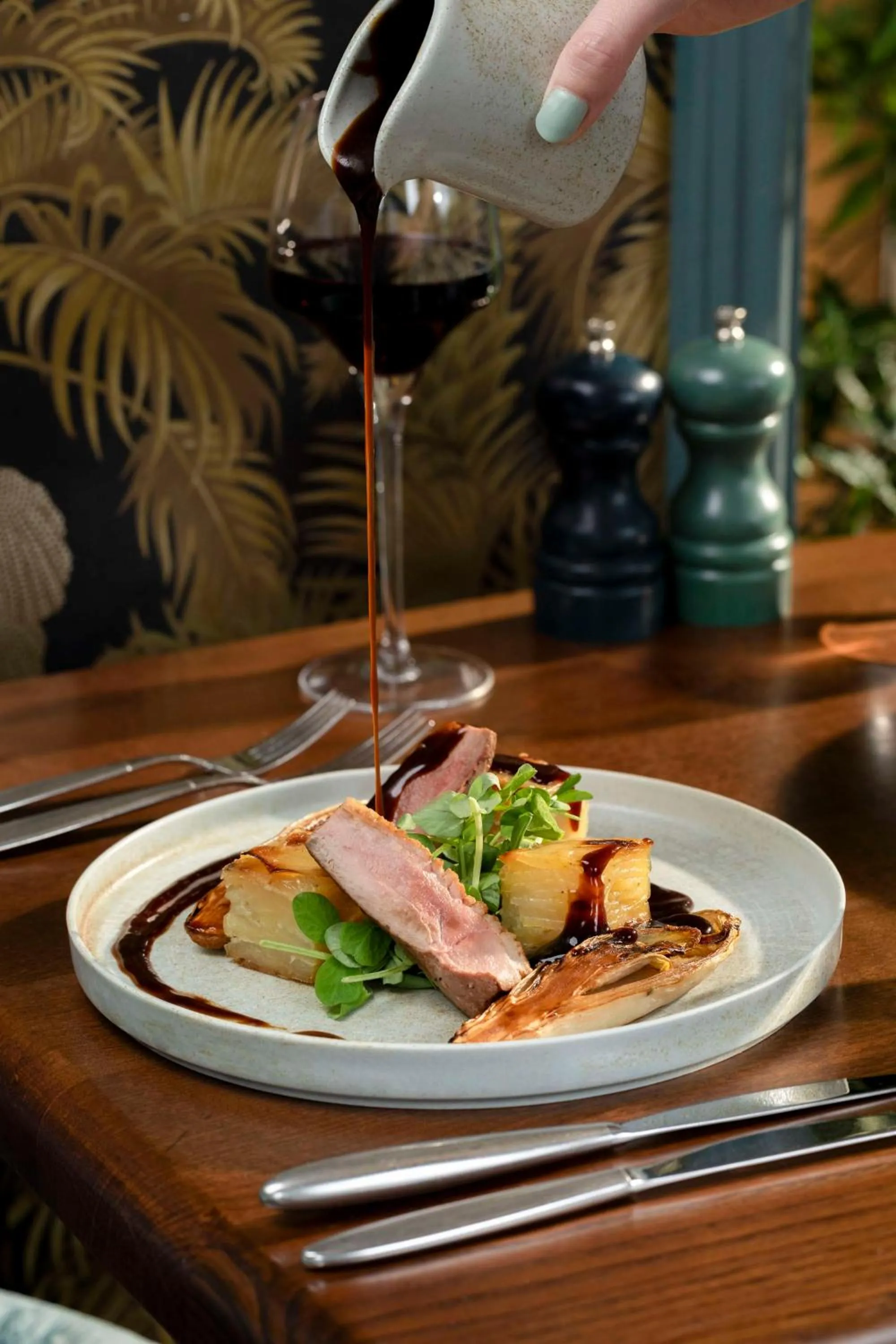 Dining area in Hilton Birmingham Metropole Hotel