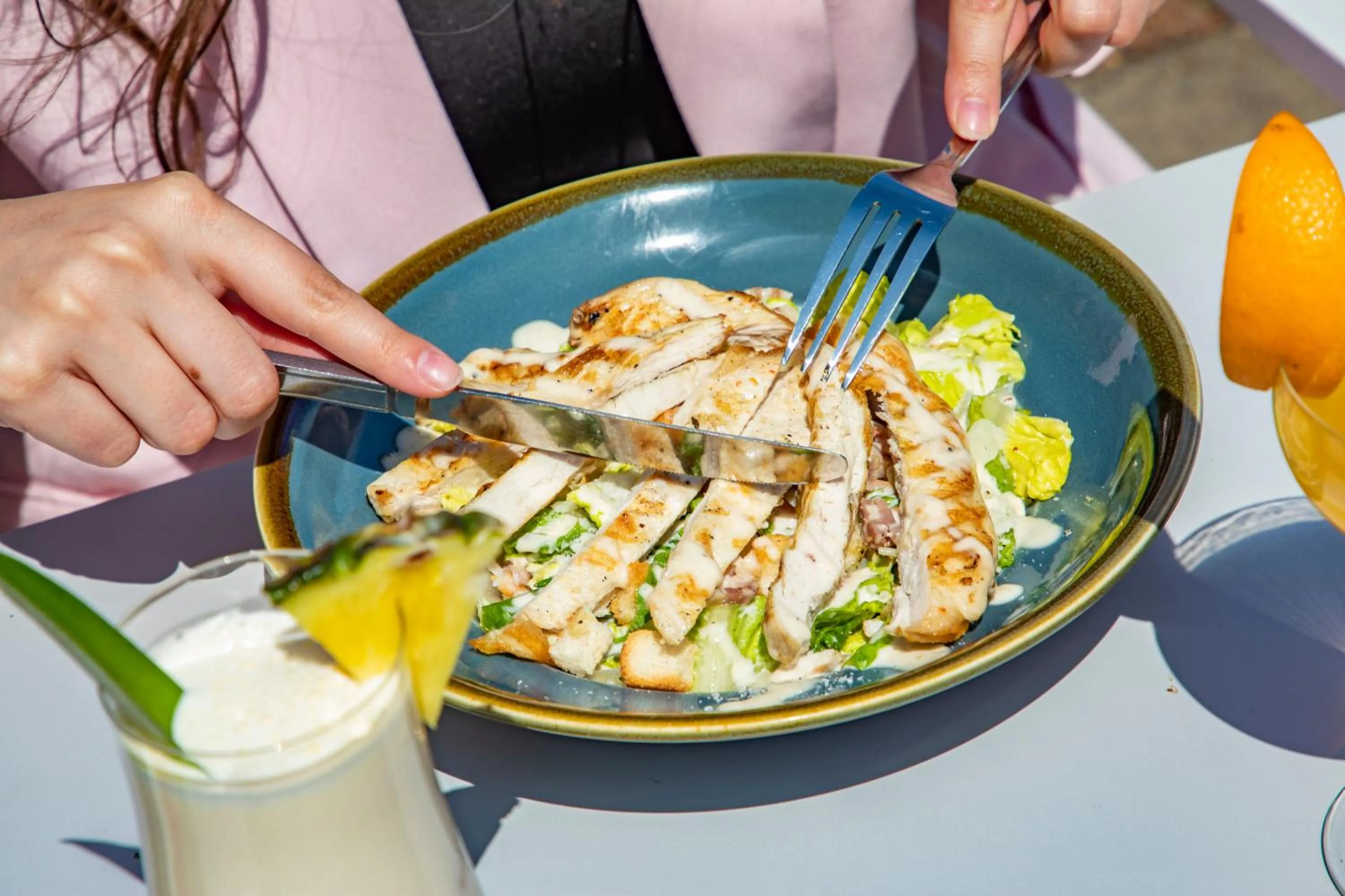 Restaurant/places to eat in Crowne Plaza Reading