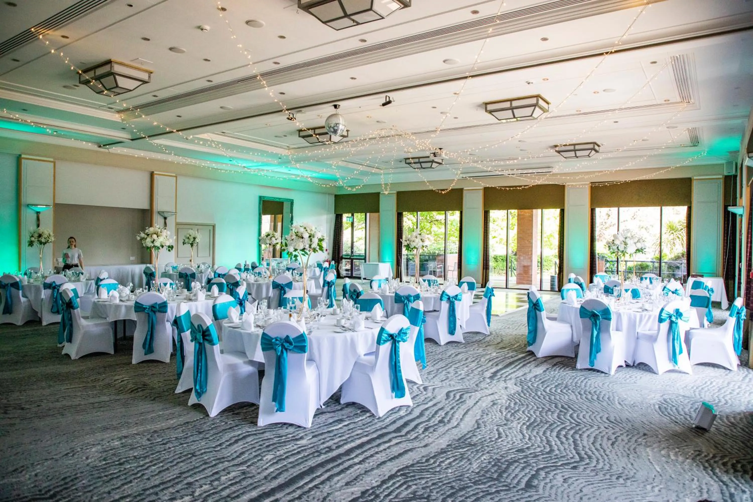 Restaurant/places to eat in Crowne Plaza Reading