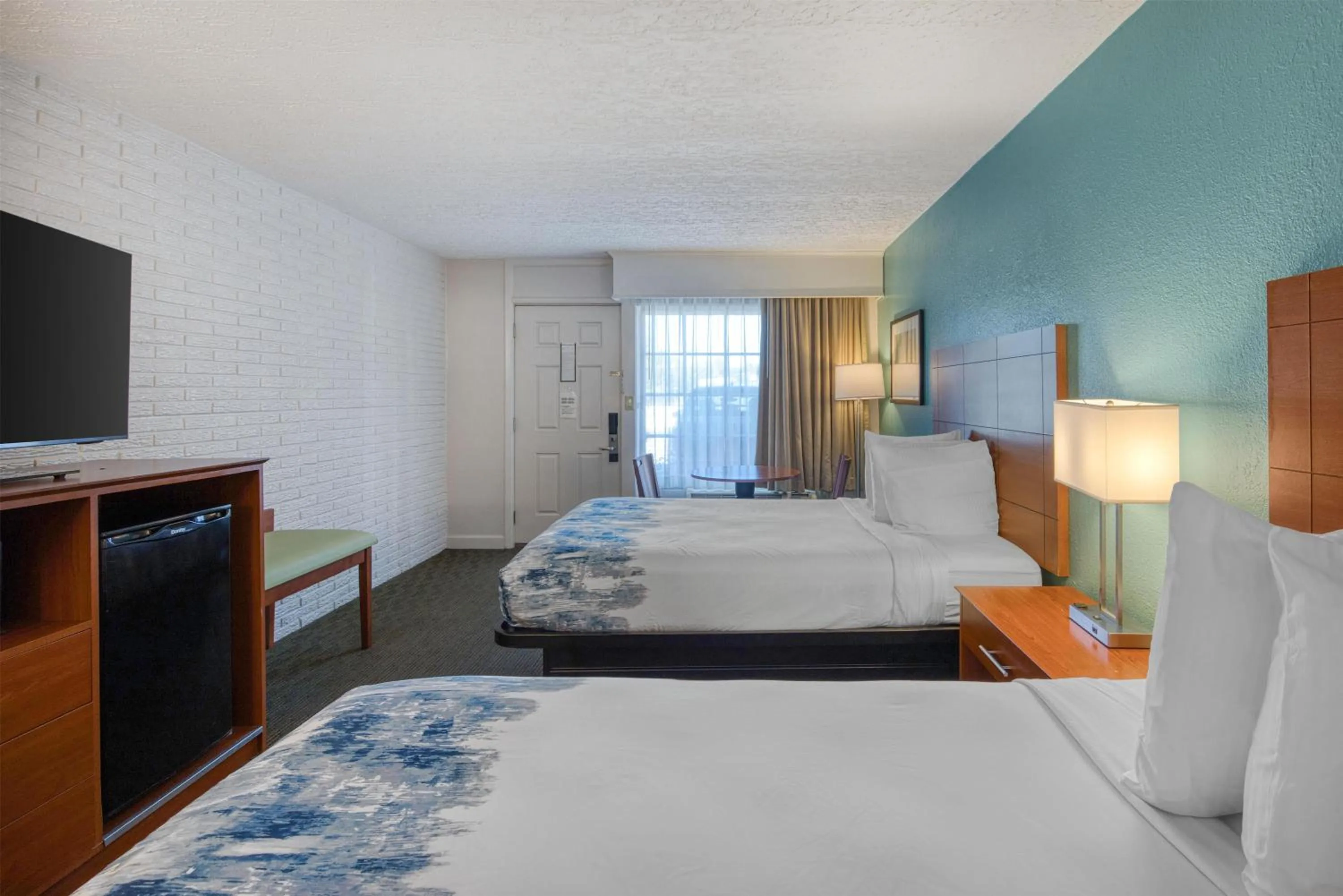 Bedroom, Bed in Best Western Hendersonville Inn