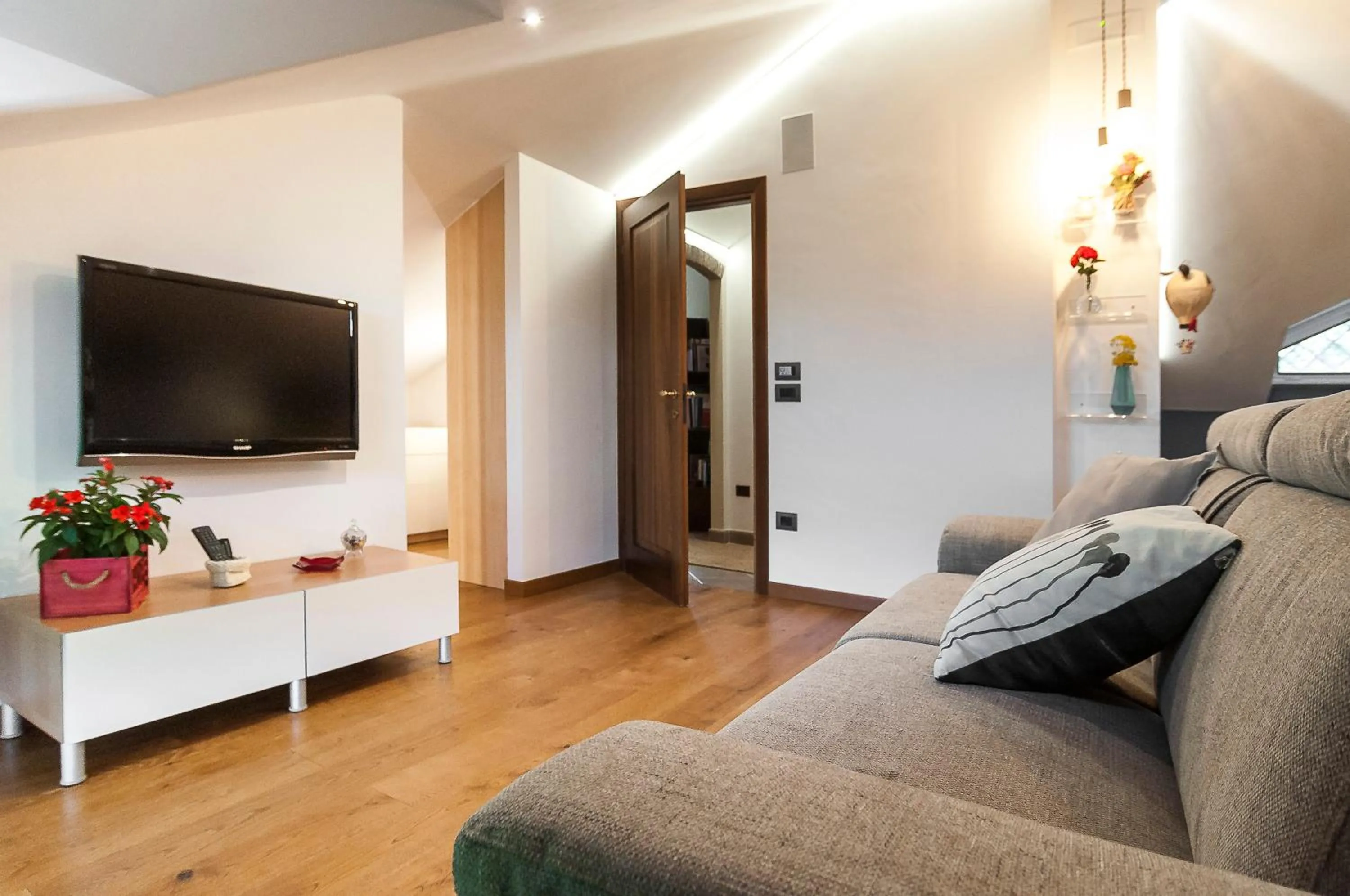 TV and multimedia in Villa Rosa Lifestyle B&B