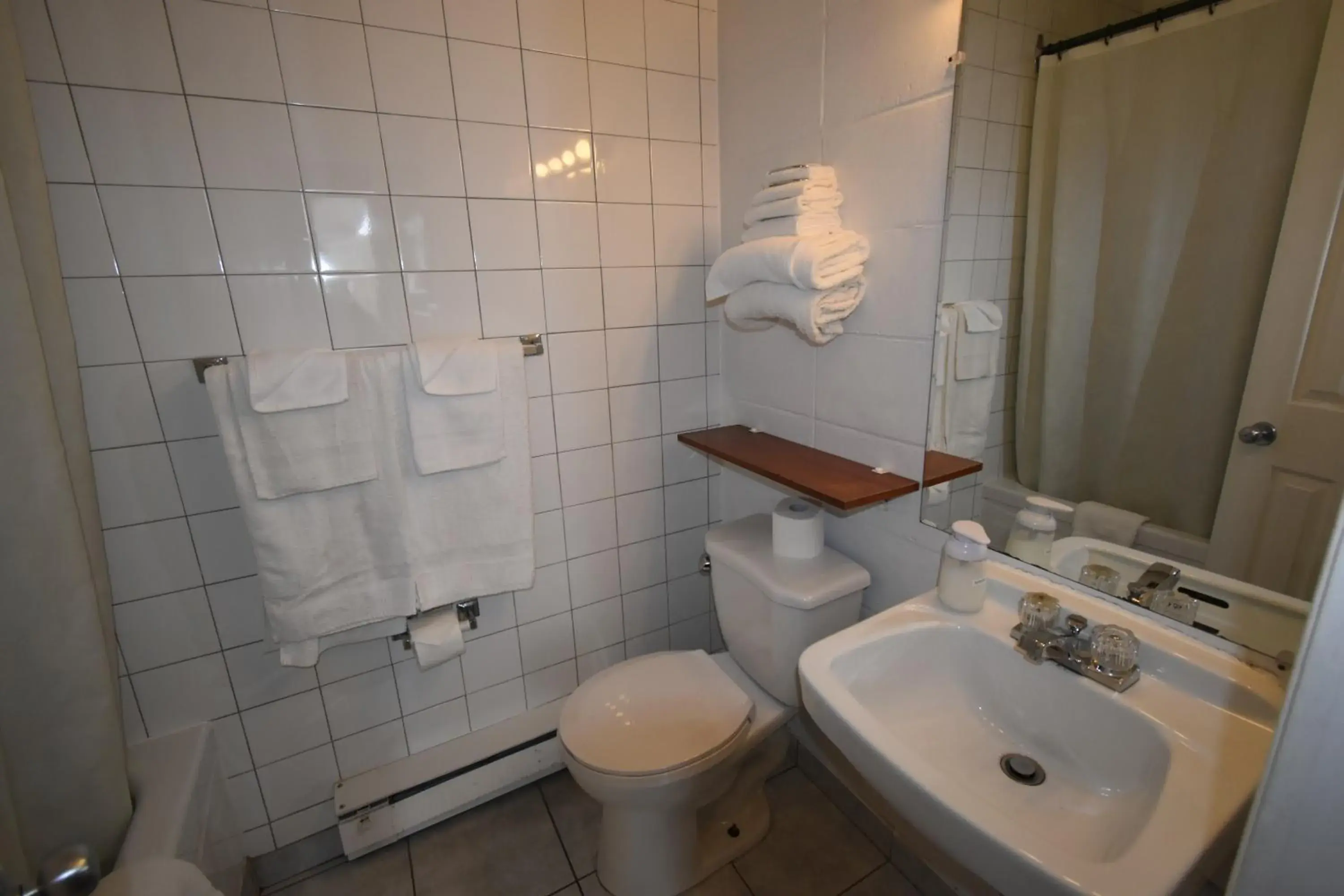 Standard Double Room in Motel ANF Standard Double Room in Motel ANF