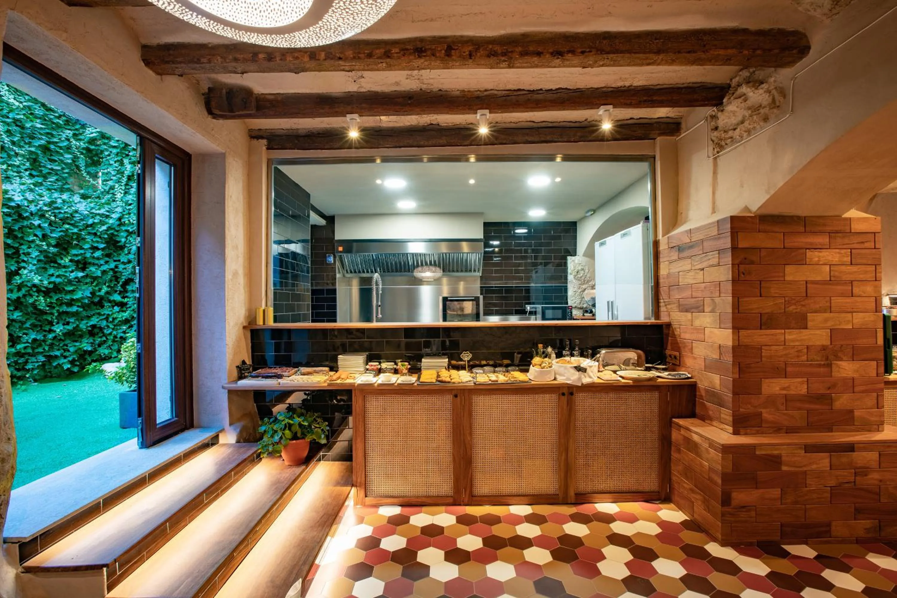 Buffet breakfast in El Palauet del Priorat