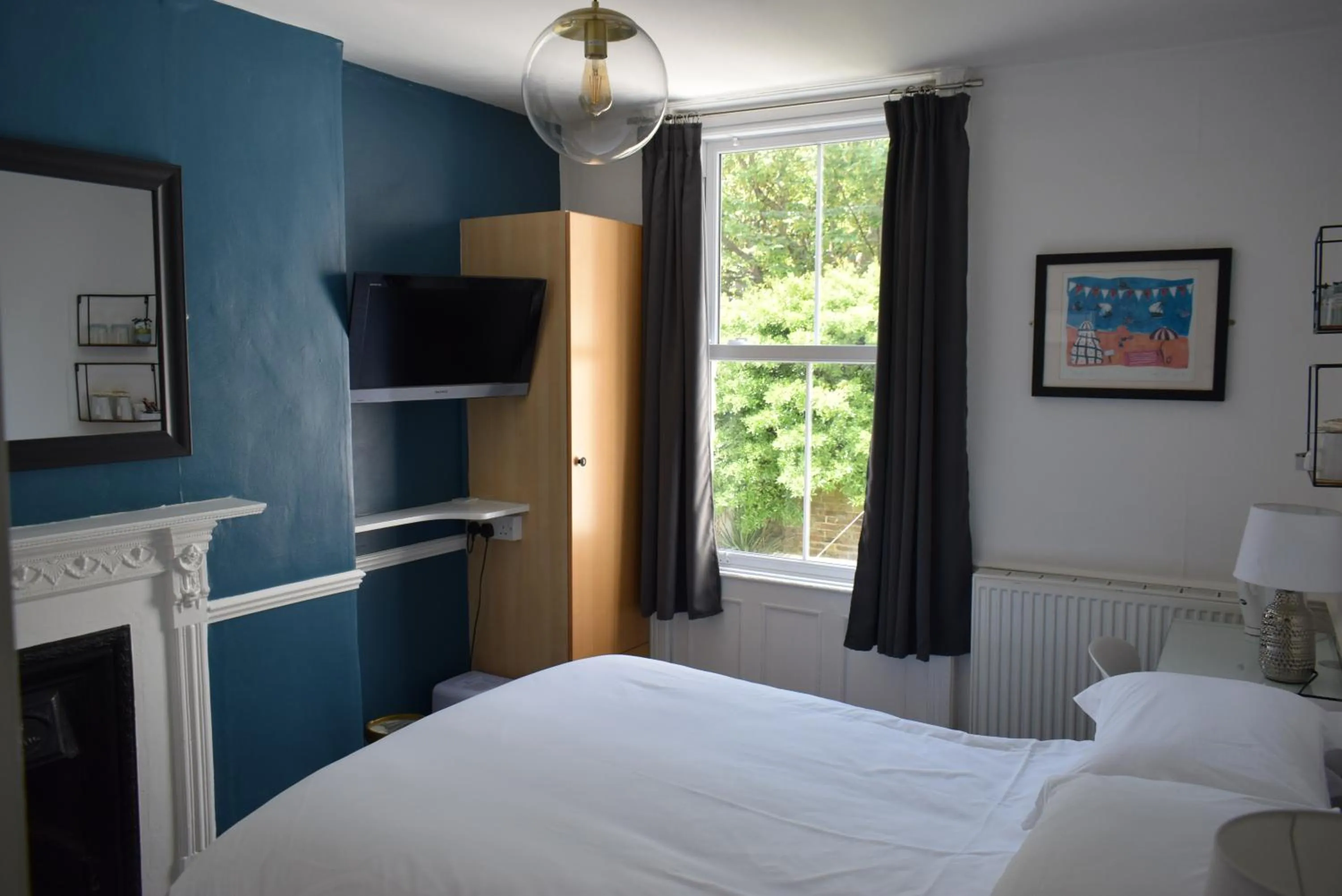 Bedroom, Bed in Colson House
