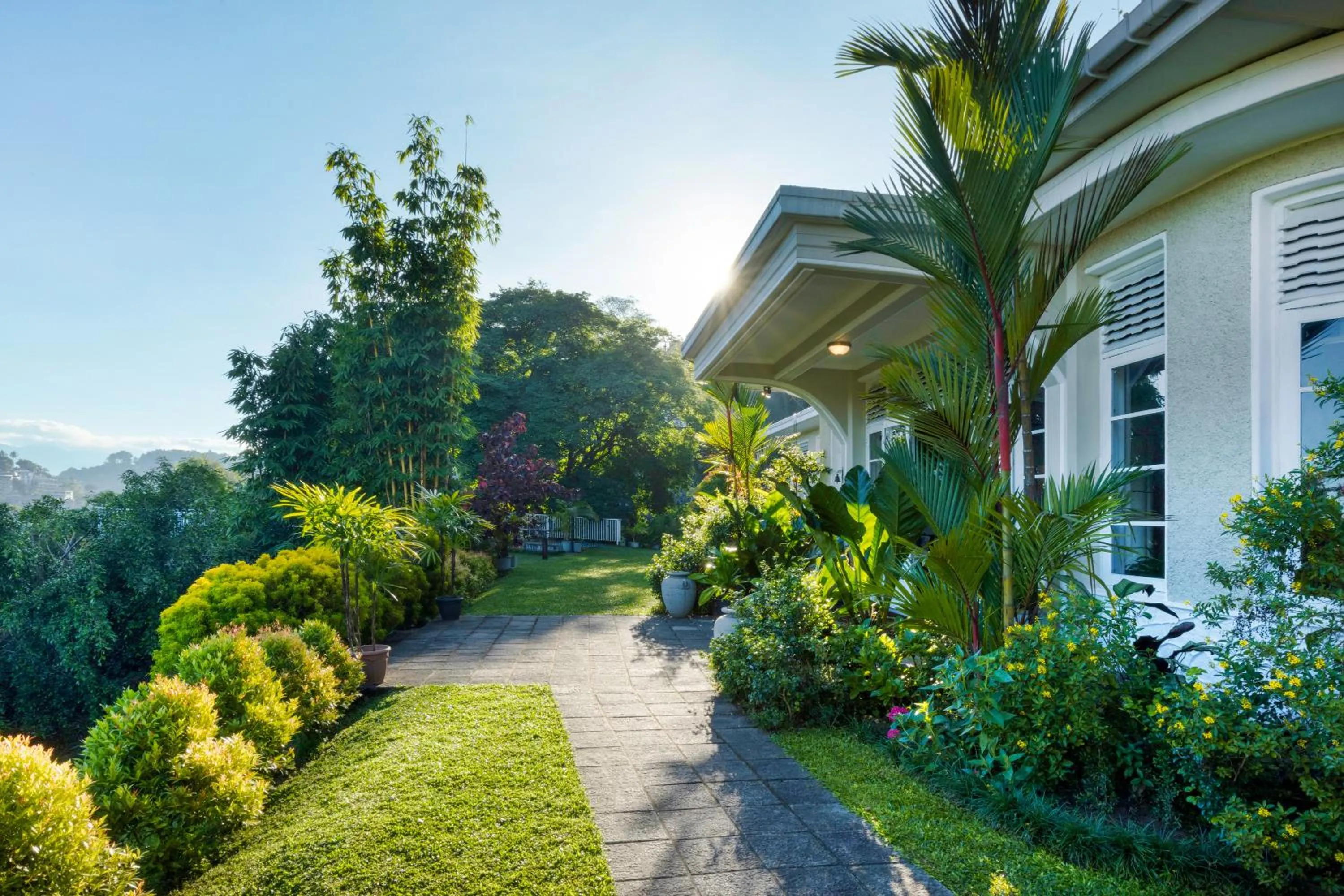 Natural landscape in Castle Hill Bungalow by Seven Angels