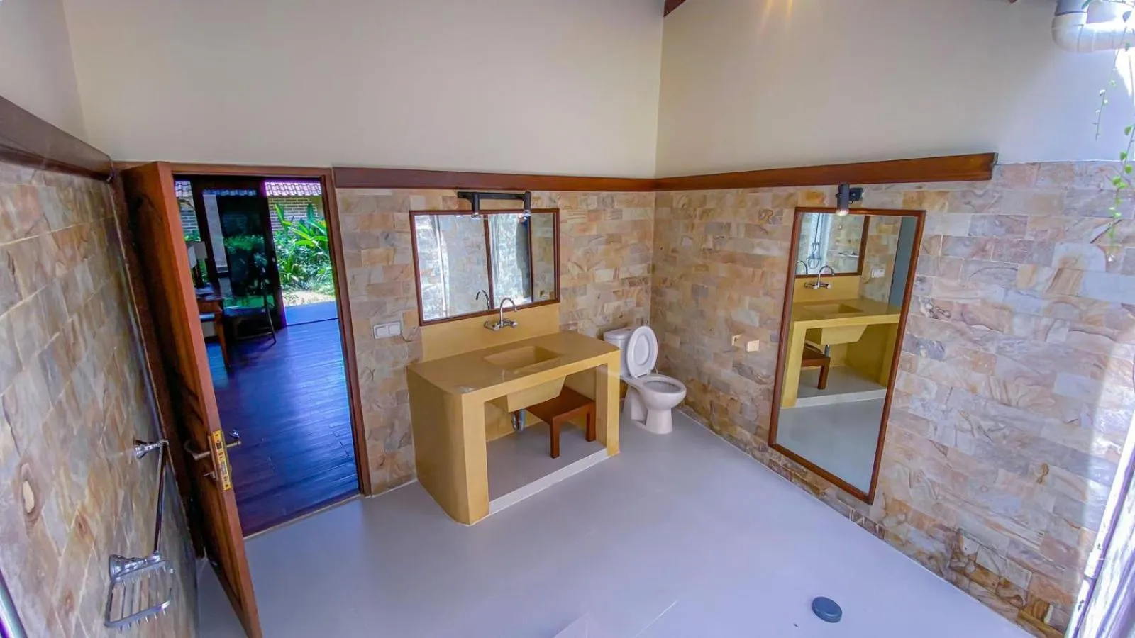 Bathroom in Bali Dyana Villas
