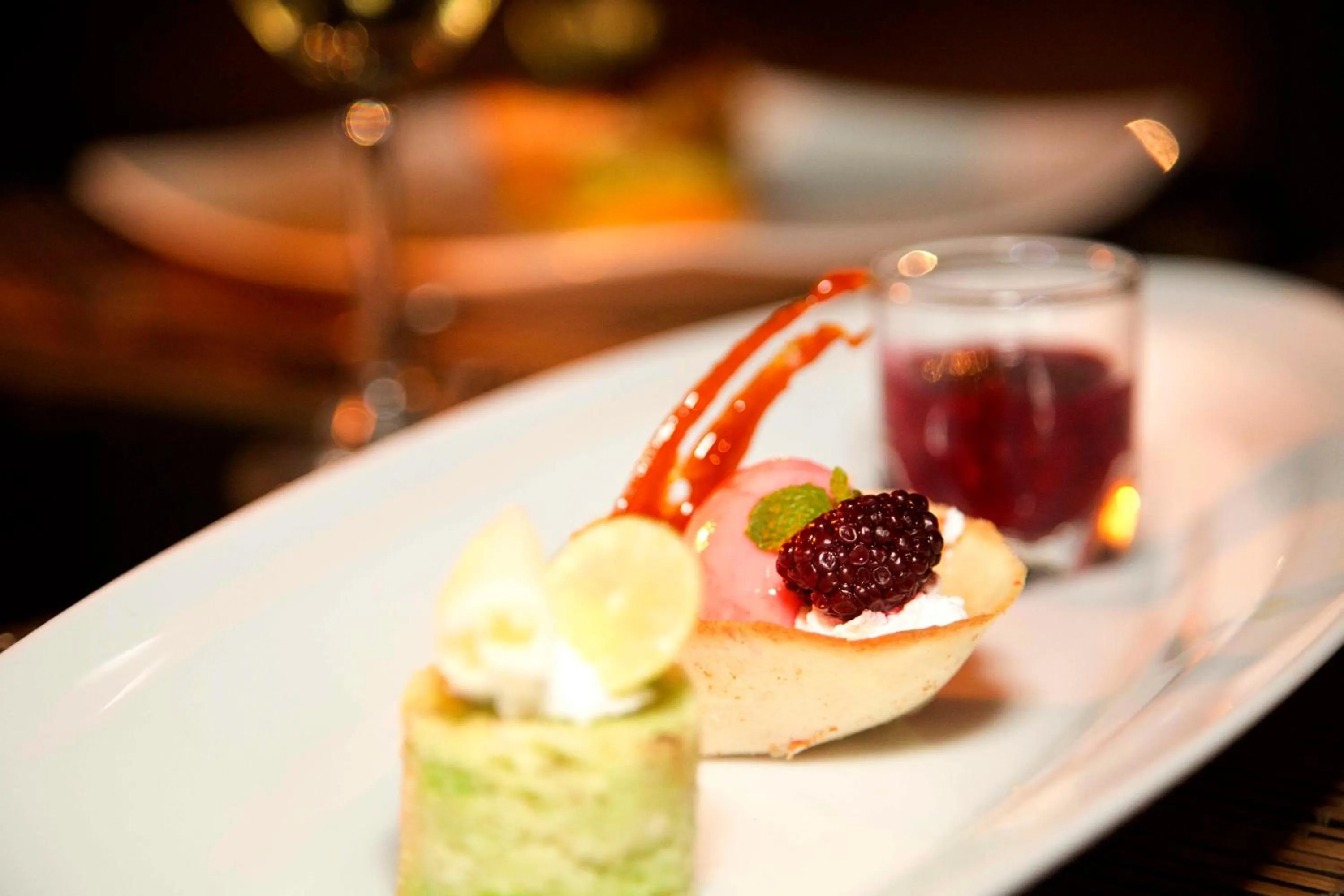 Restaurant/places to eat in Maalu Maalu Resort & Spa - Thema Collection