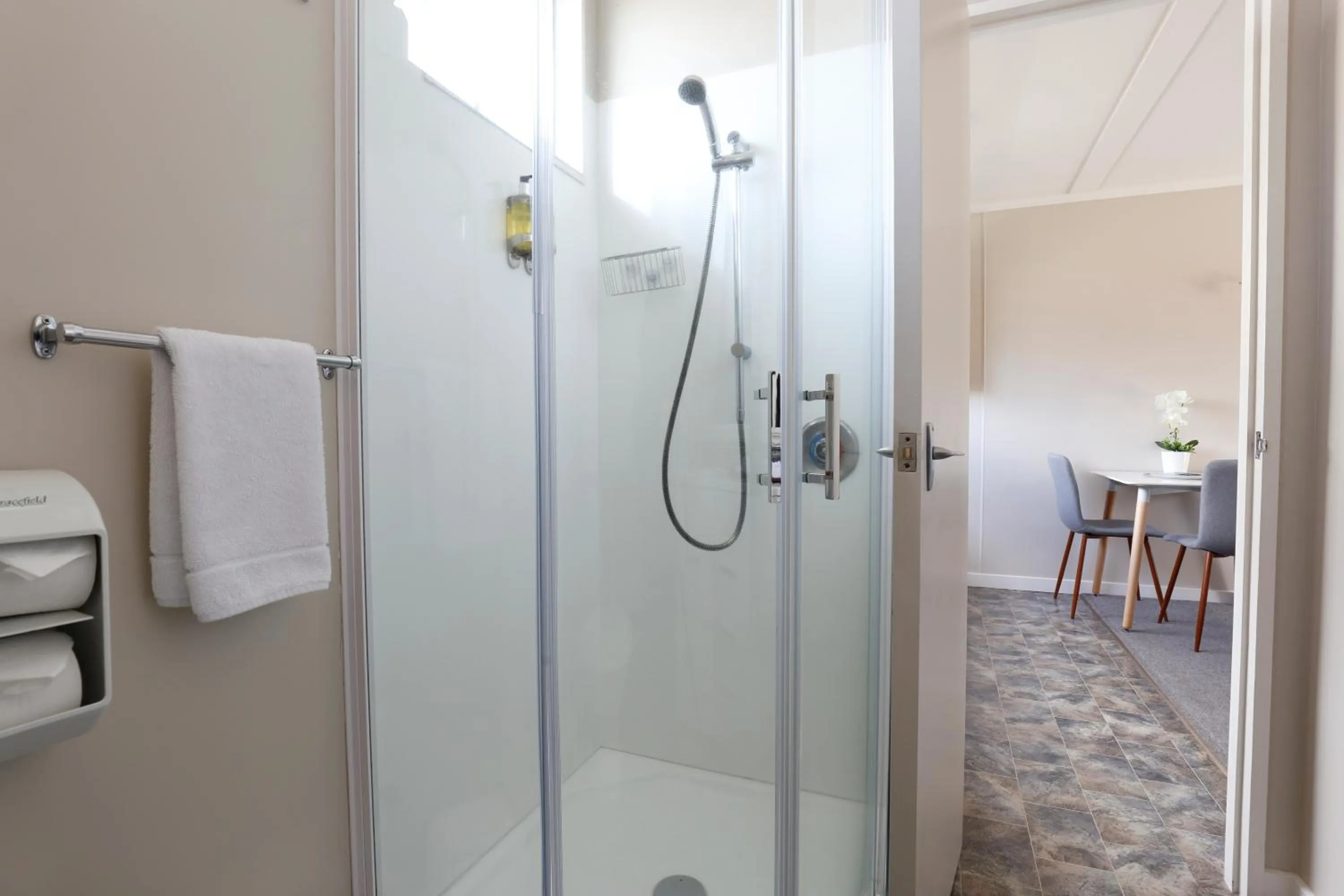 Bathroom in Aden Motel