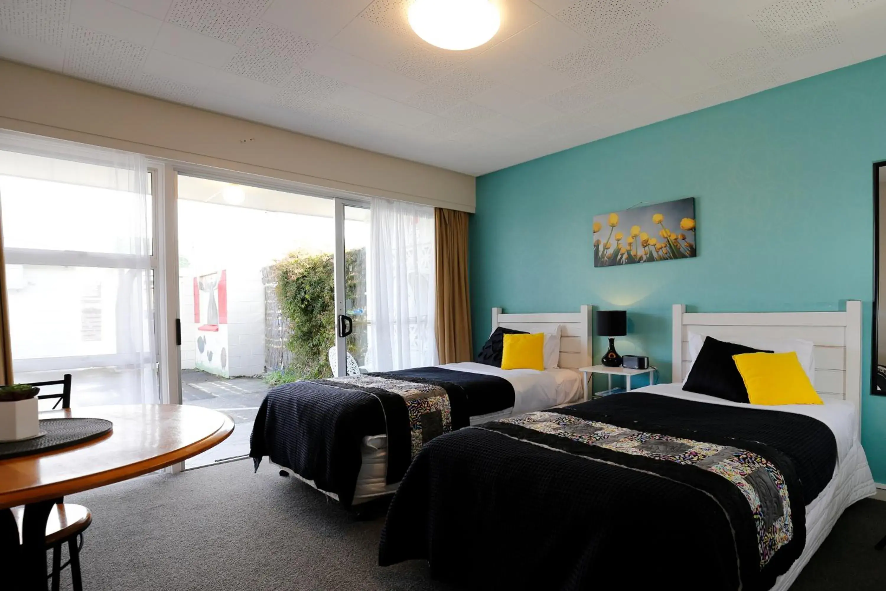 Twin or Single Room in Aden Motel Twin or Single Room in Aden Motel