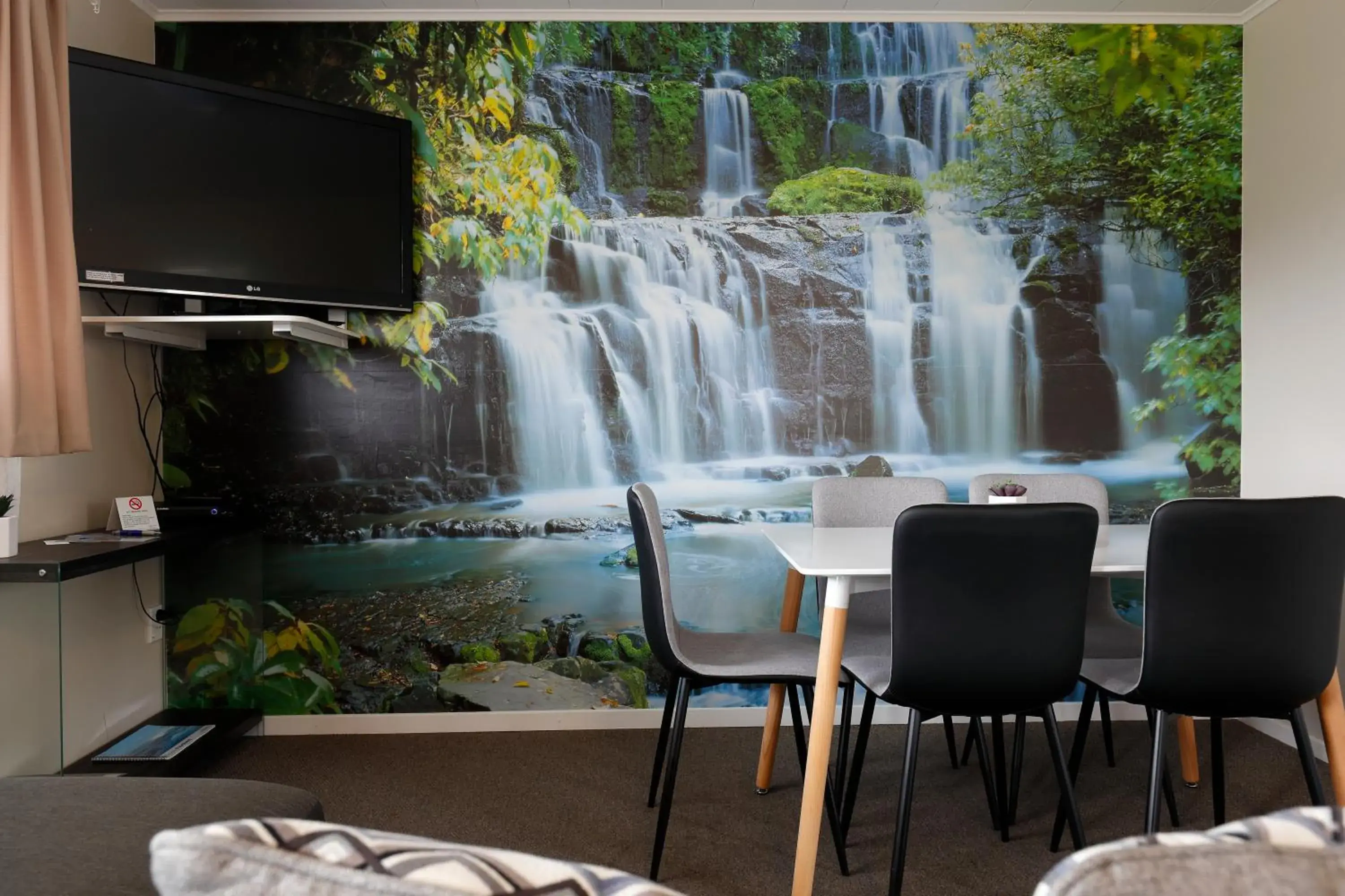 Two-Bedroom Apartment in Aden Motel Two-Bedroom Apartment in Aden Motel